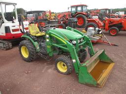 John Deere 2320 Tractor w/loader