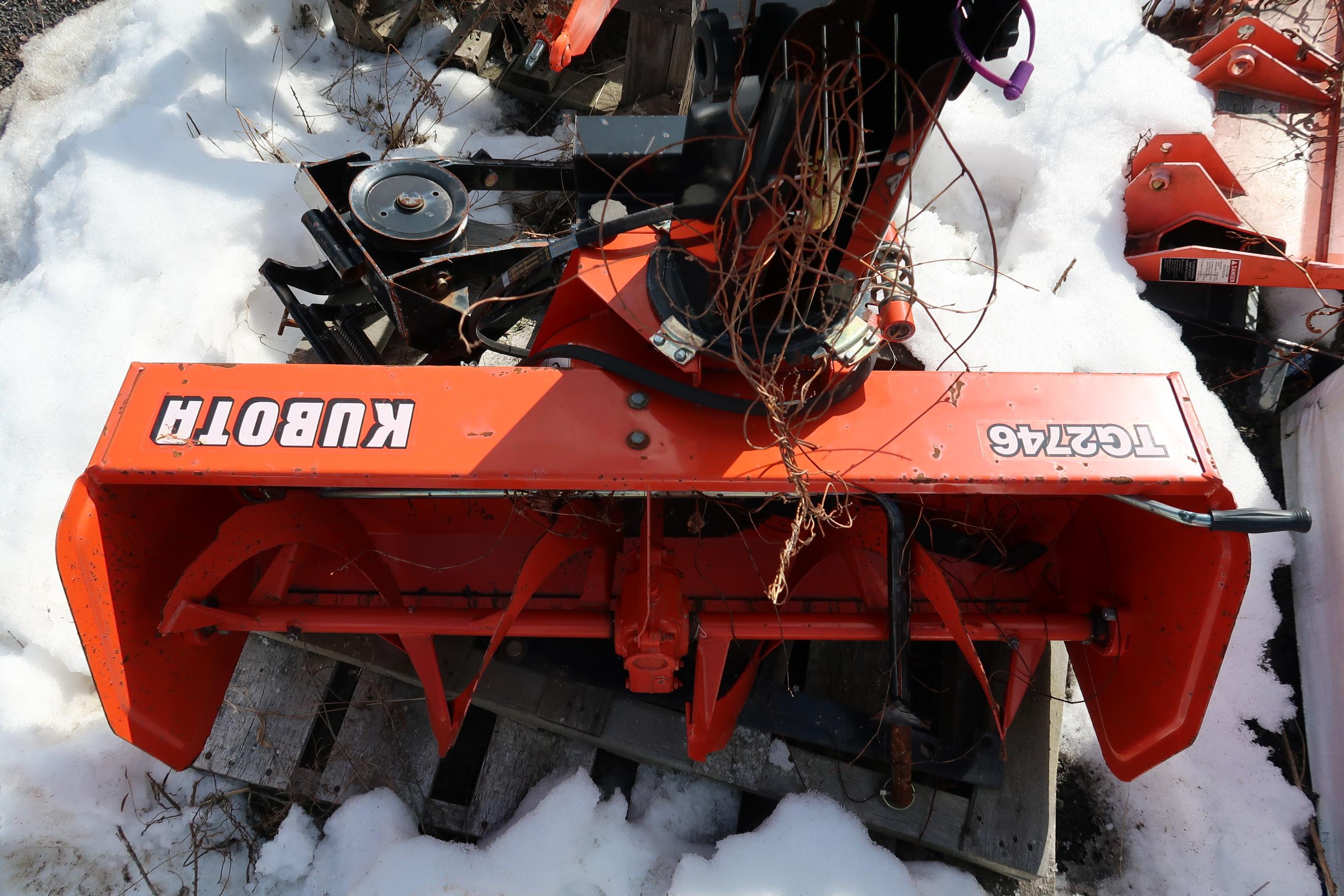 KUBOTA TG2746 SNOWBLOWER