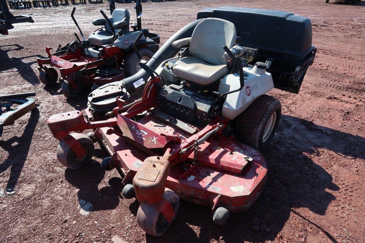2009 Exmark Lazer-Z 66" Zero Turn Mower W/ Bagger