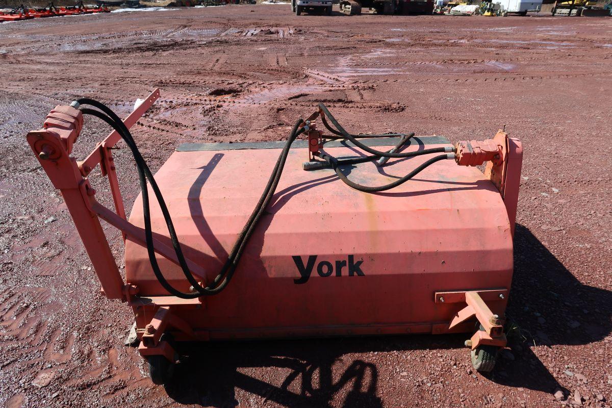 York SSPV Container Sweeper
