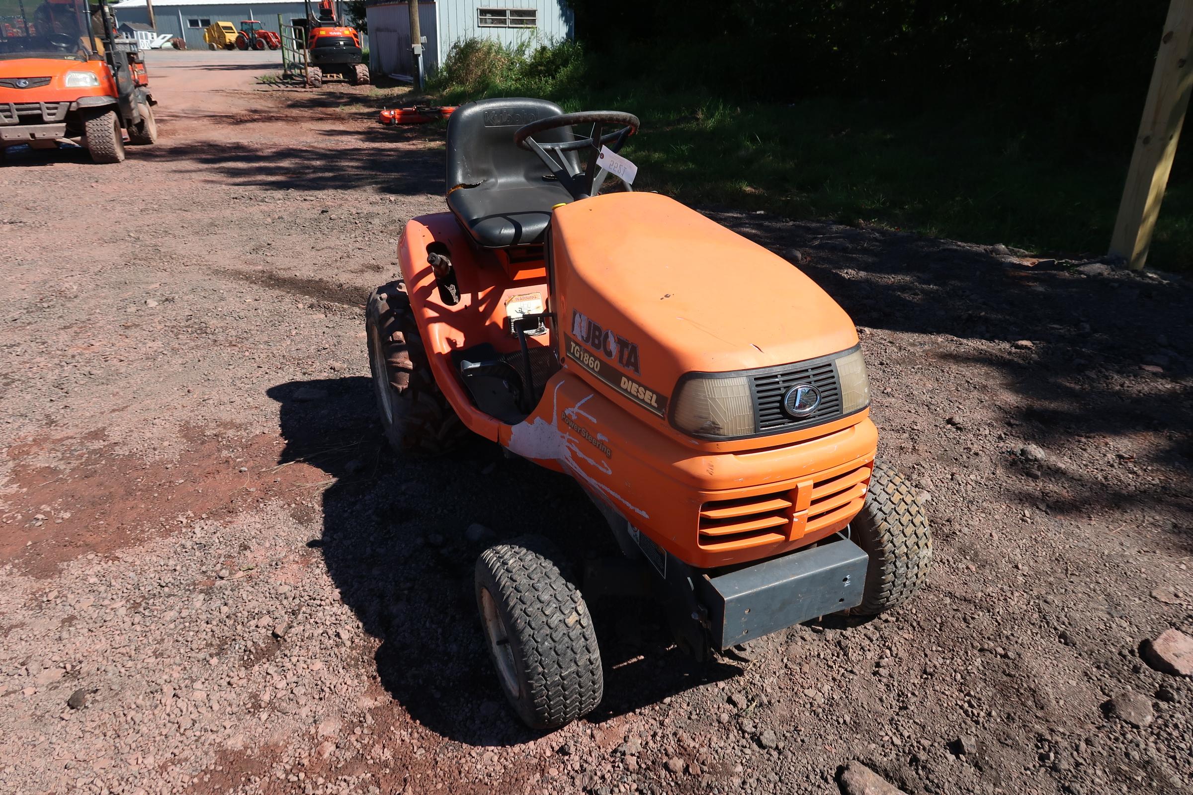 Kubota TG1860 Lawn Tractor