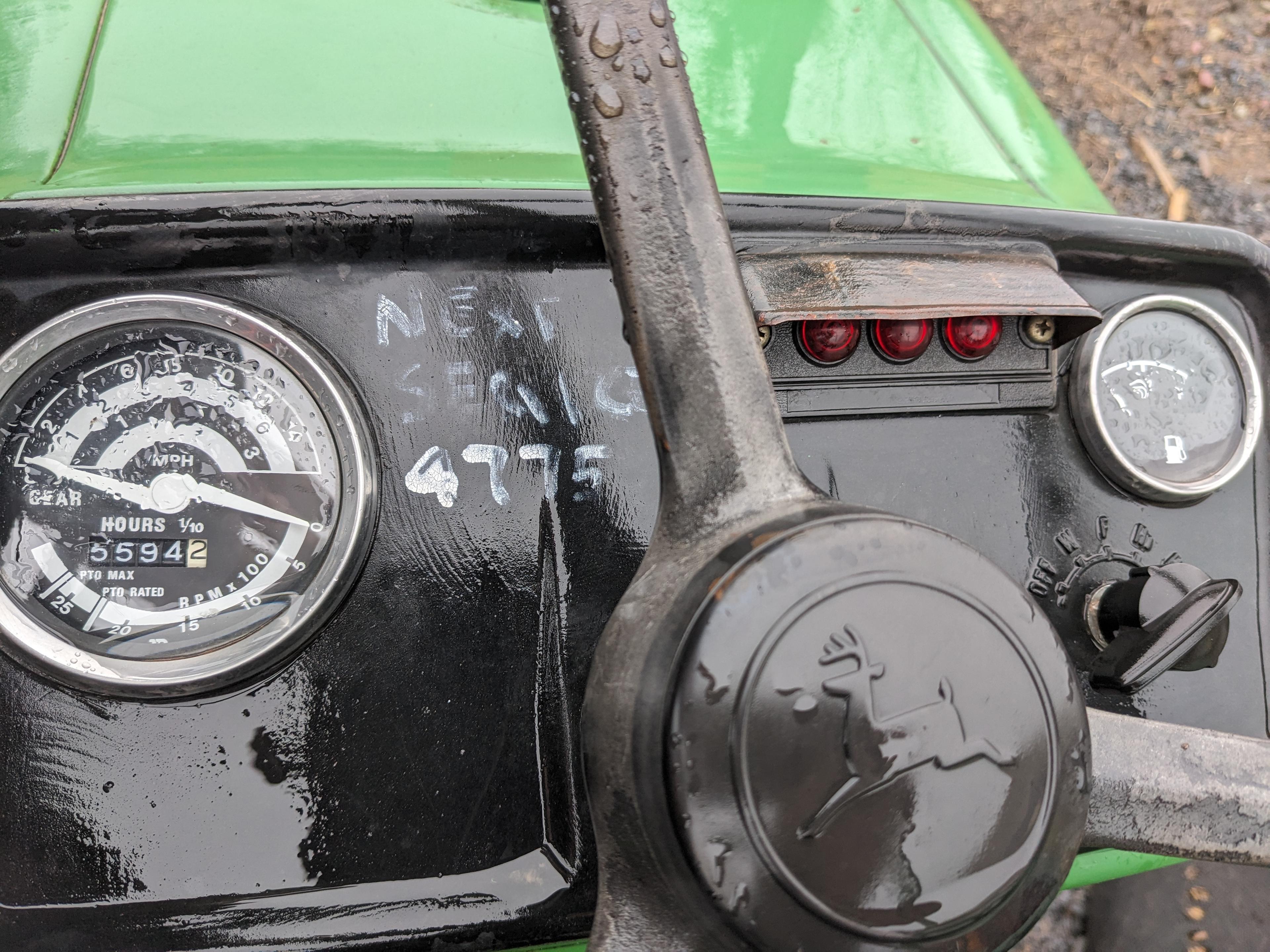 1982 JOHN DEERE 1050 TRACTOR