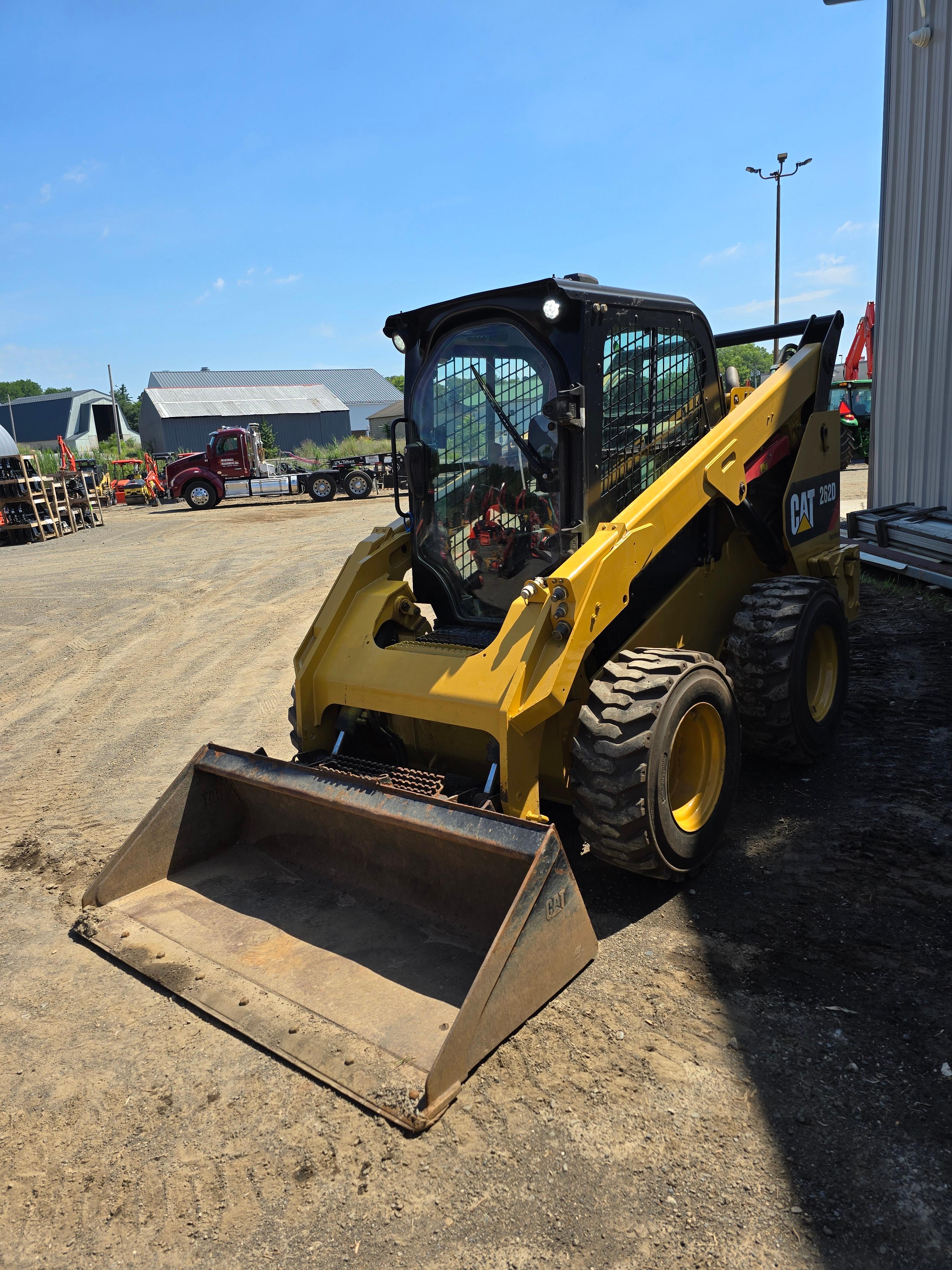 2016 CATERPILLAR 262D SKIDSTEER
