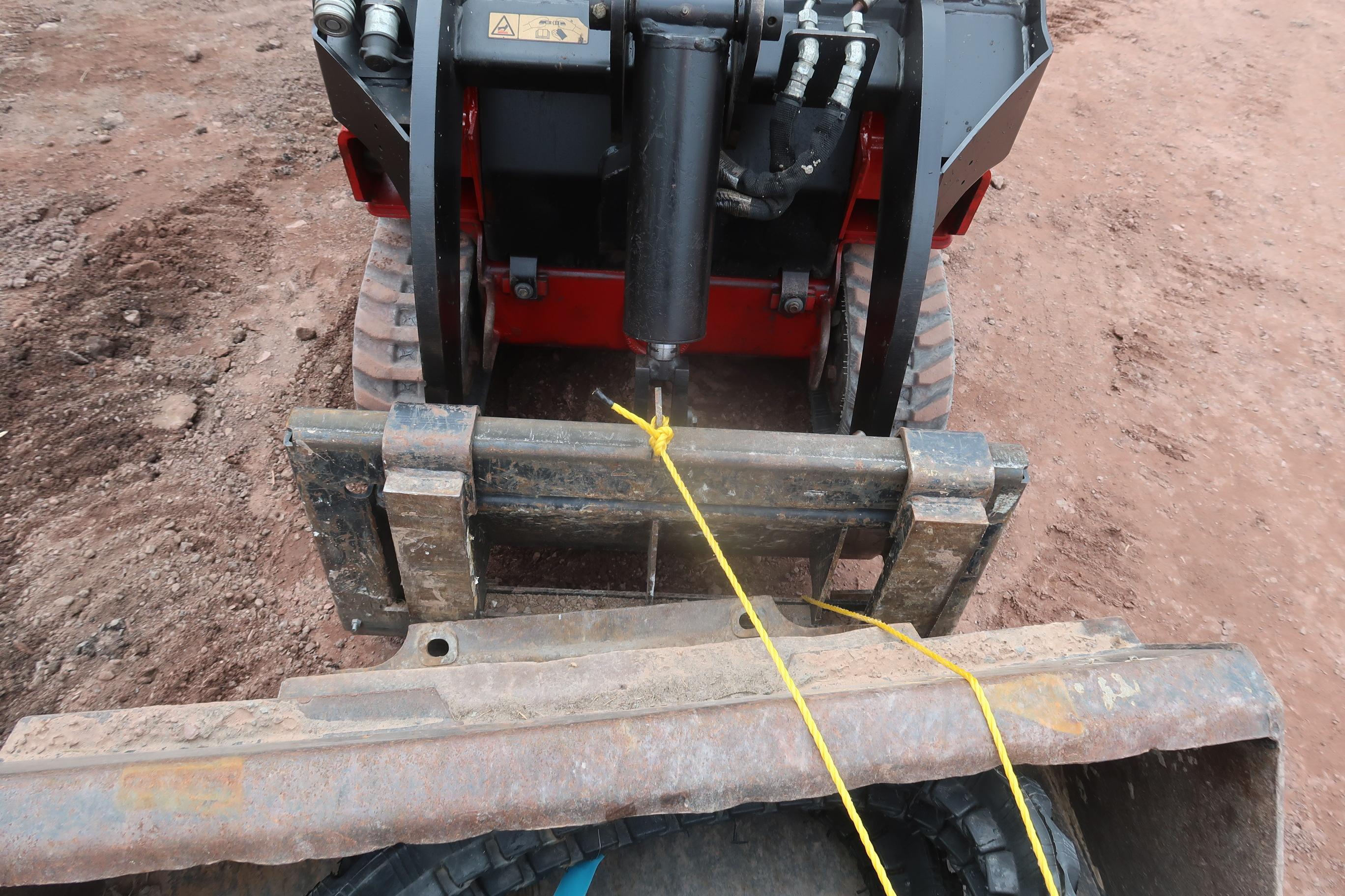 TORO DINGO TX1000 MINI SKIDSTEER