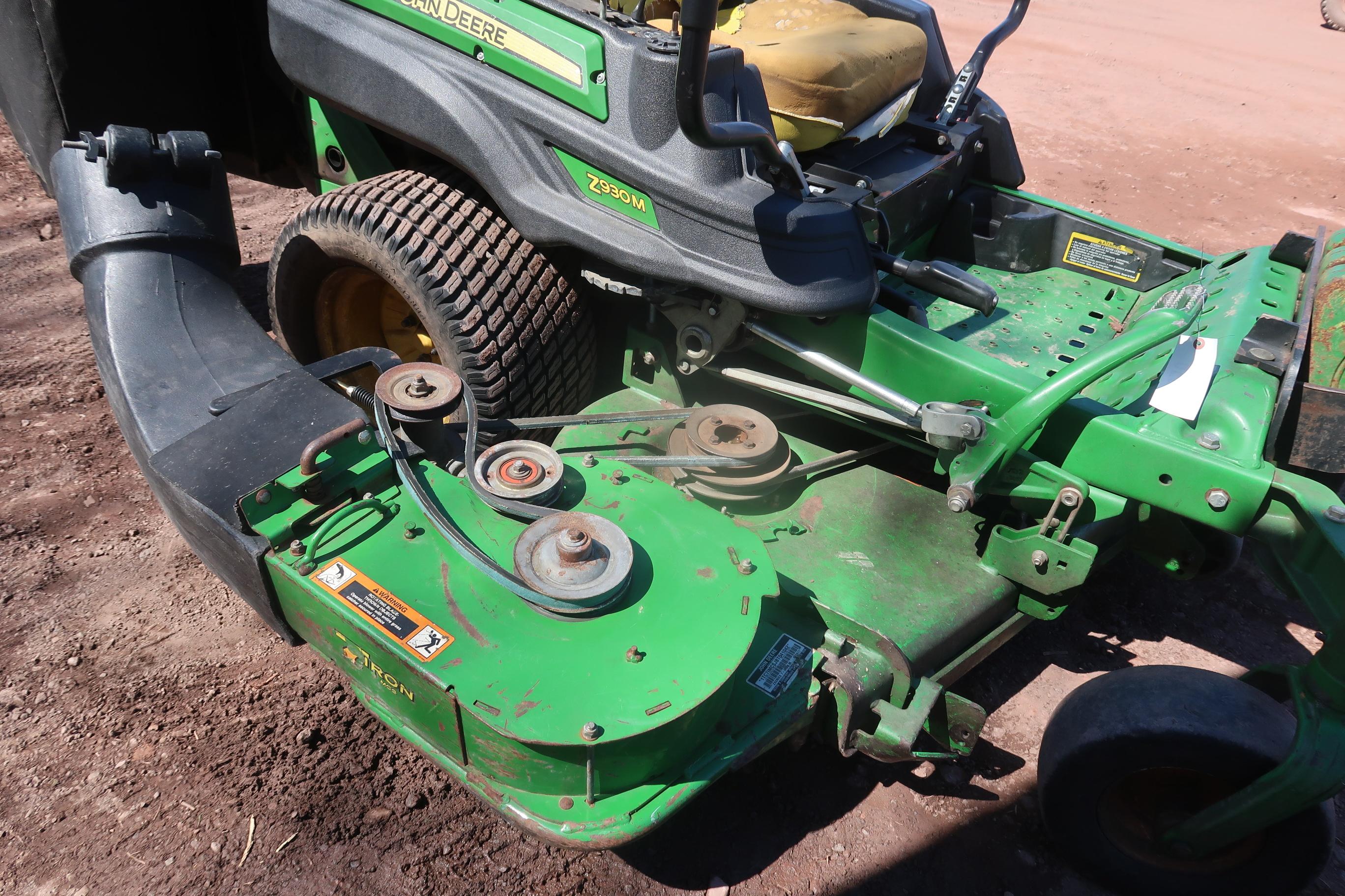 JOHN DEERE Z930M ZERO TURN