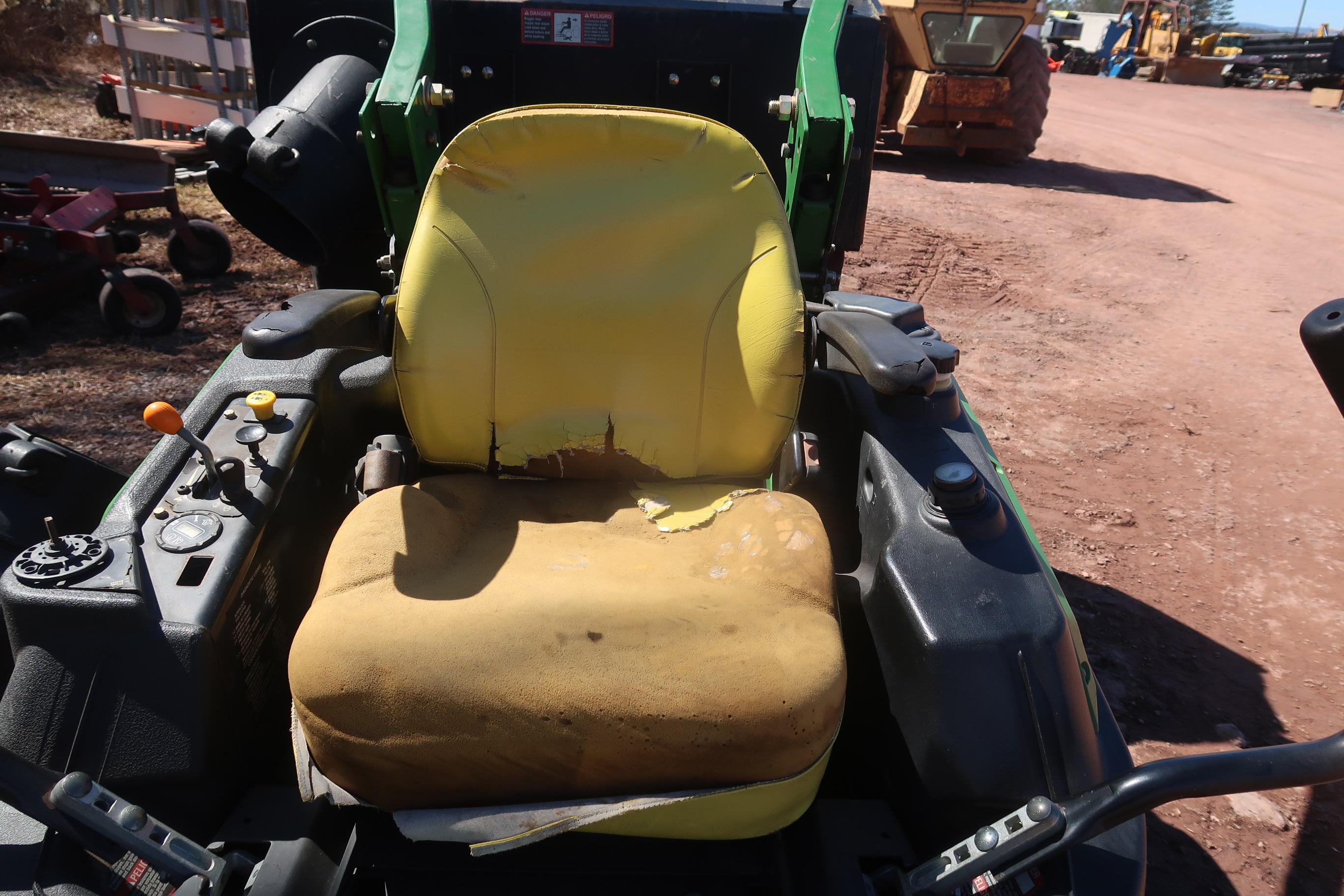 JOHN DEERE Z930M ZERO TURN