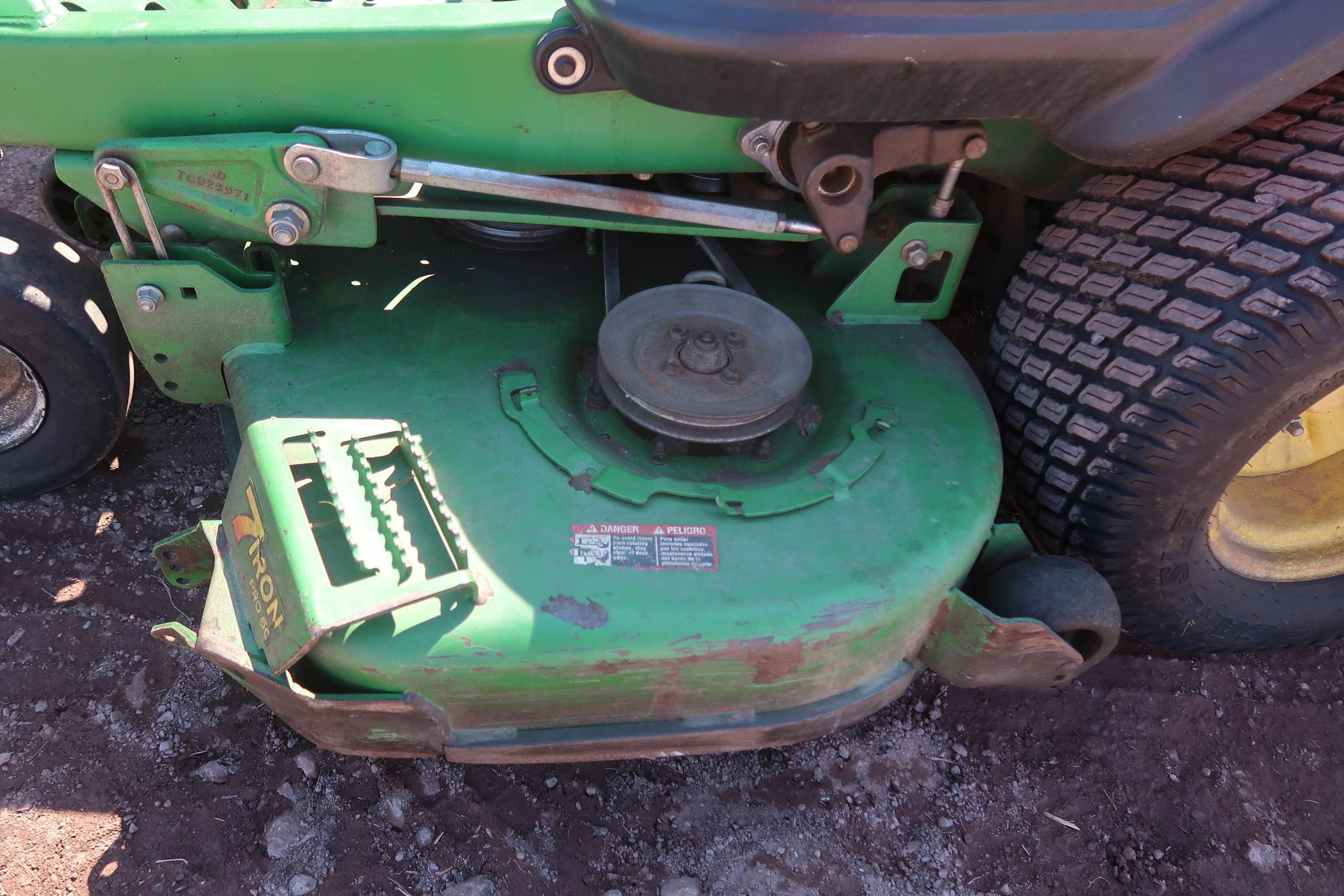 JOHN DEERE Z930M ZERO TURN