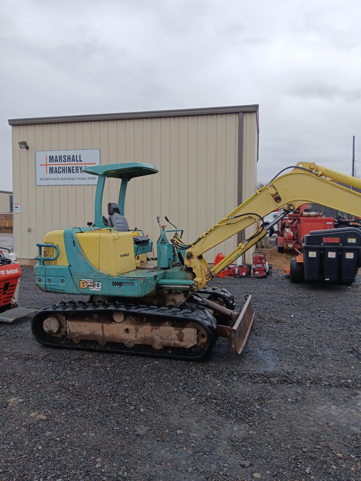 YANMAR B50 EXCAVATOR