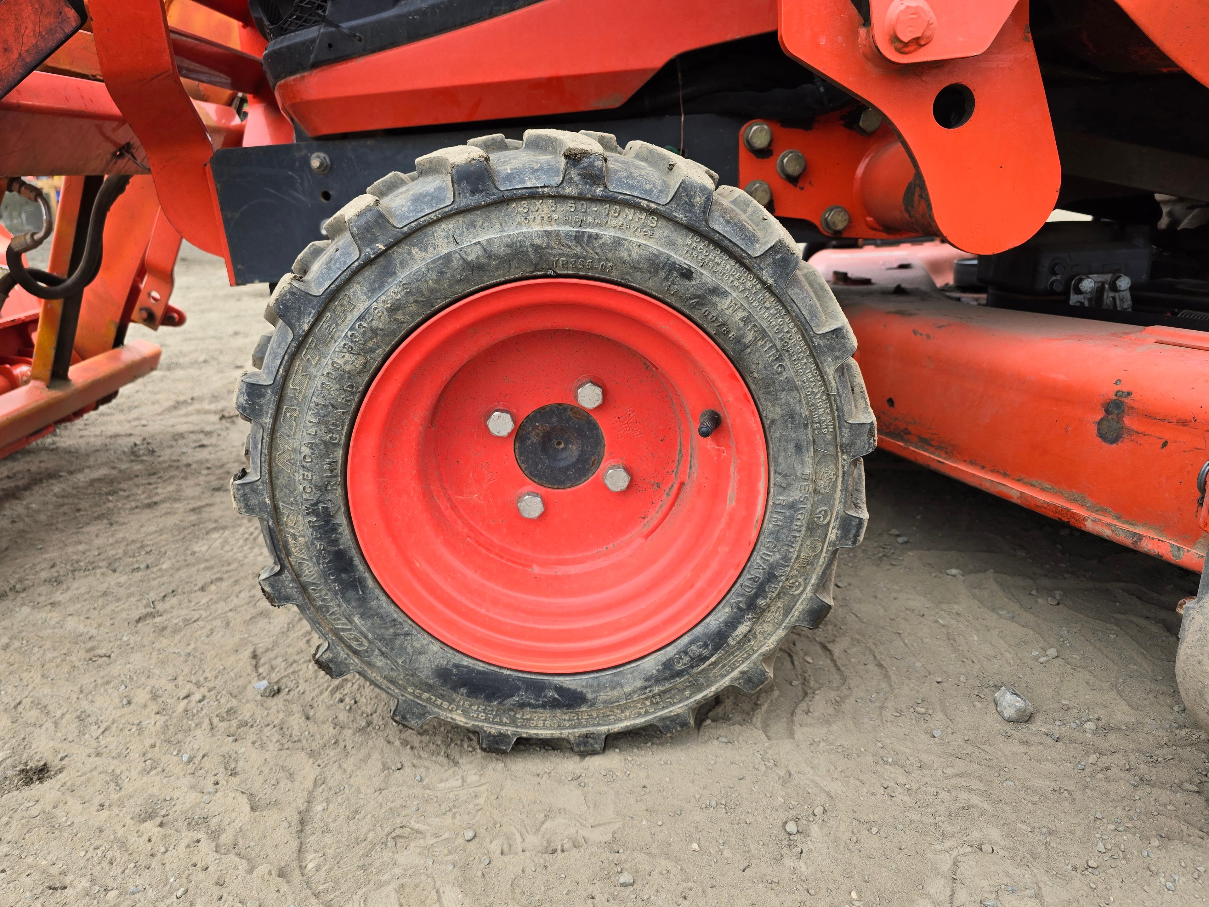KIUBOTA BX2660TV TRACTOR