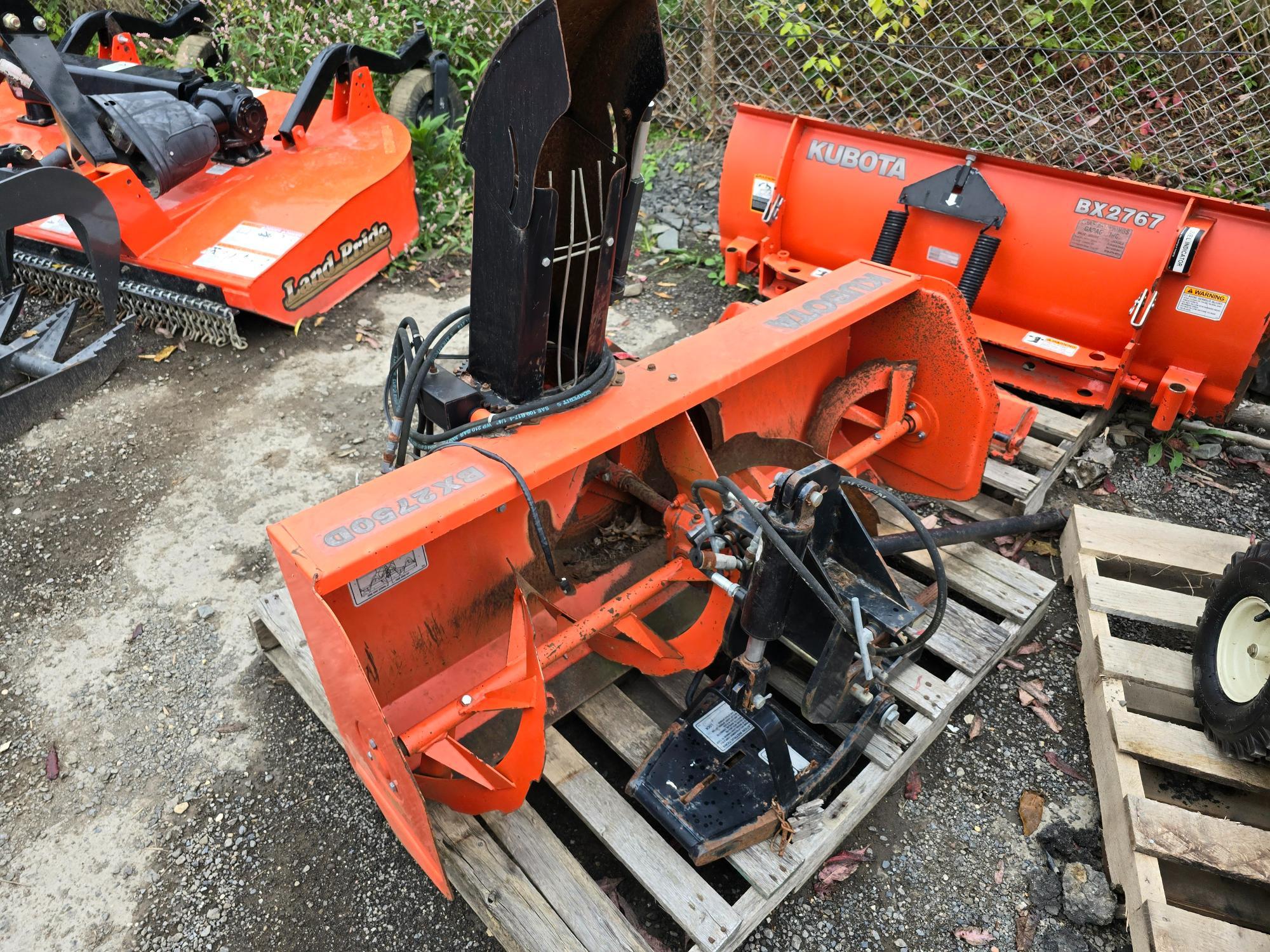 KIUBOTA BX2660TV TRACTOR