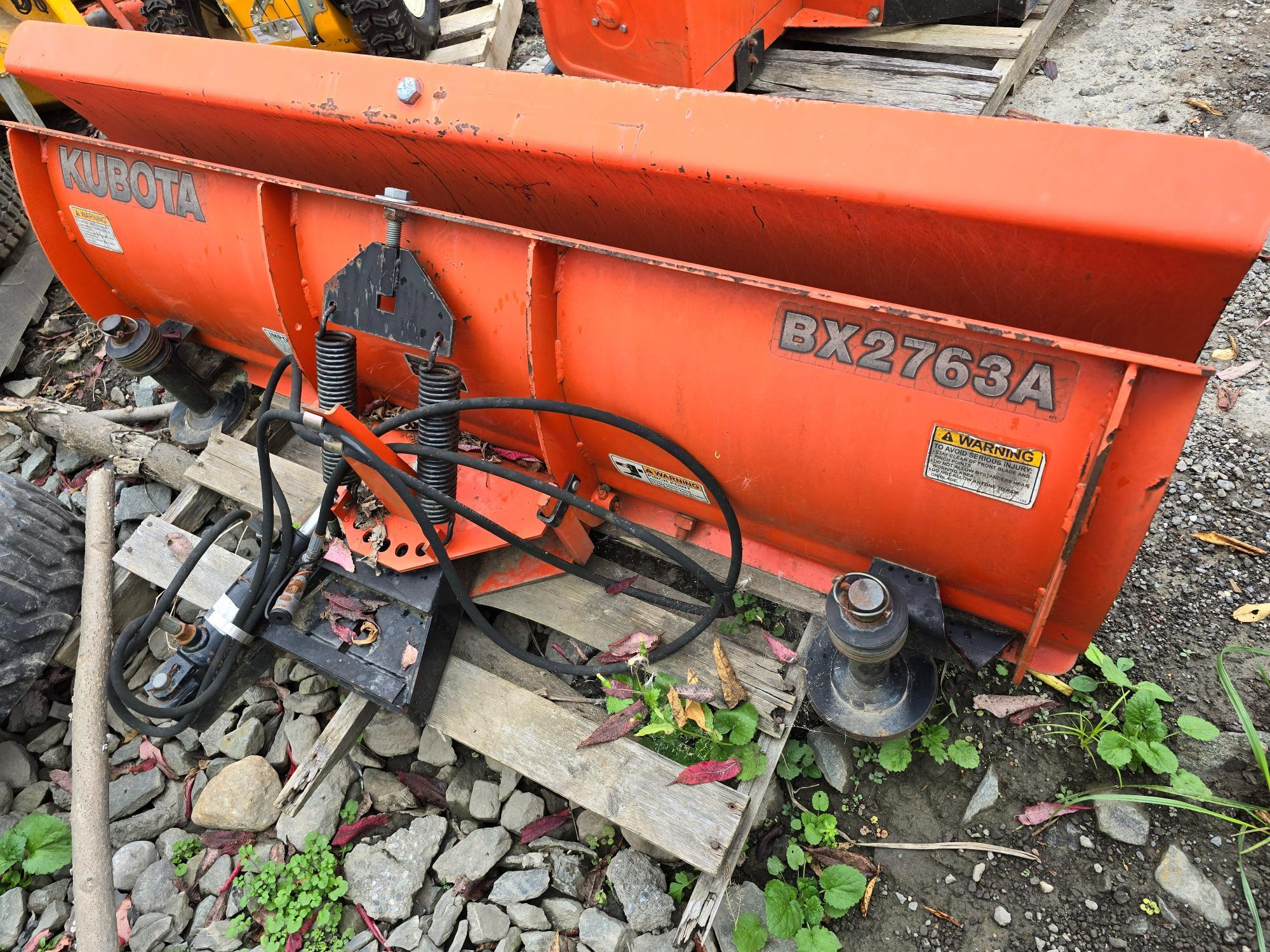 KIUBOTA BX2660TV TRACTOR