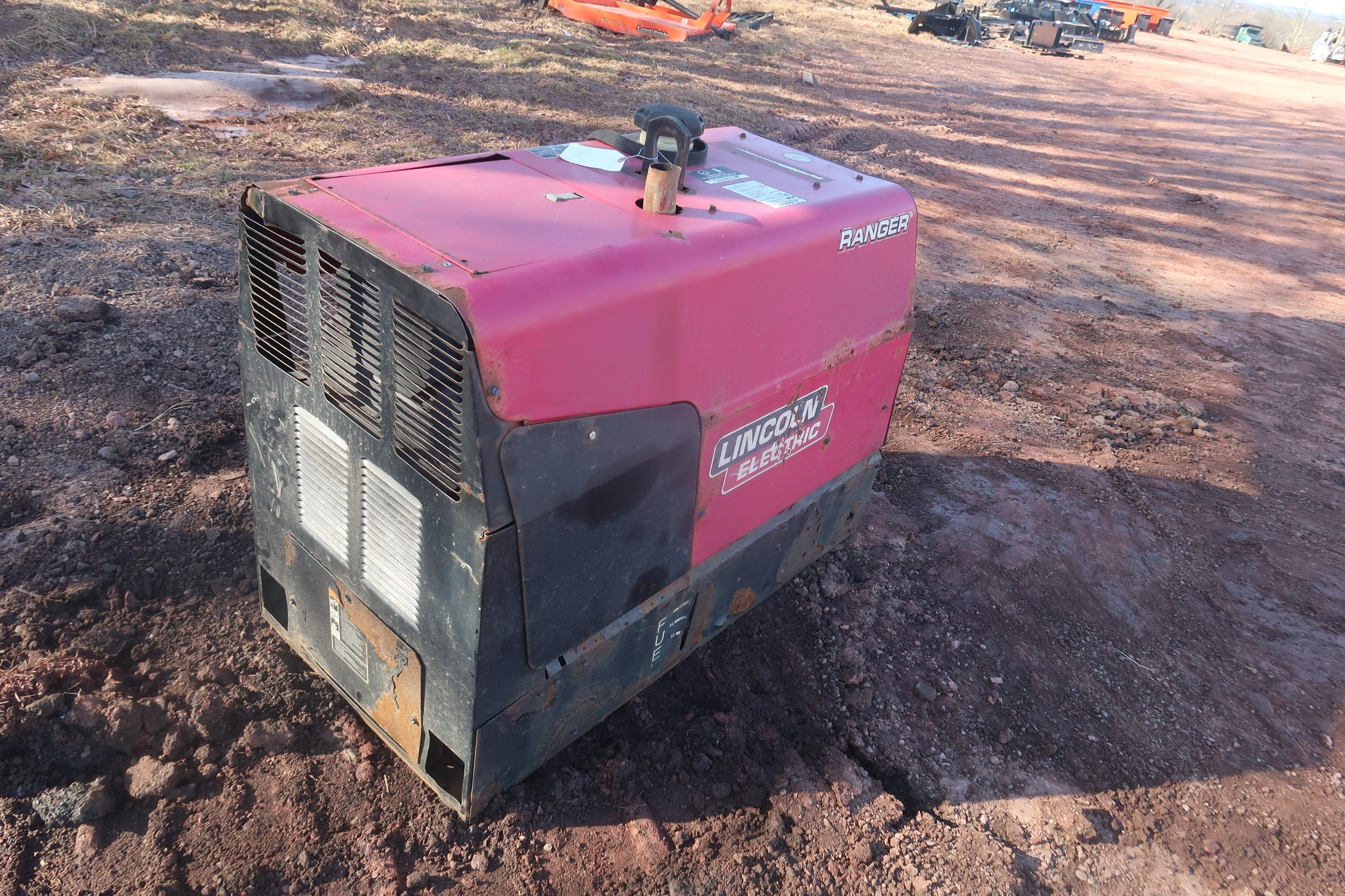 Lincoln Ranger 225 Welder