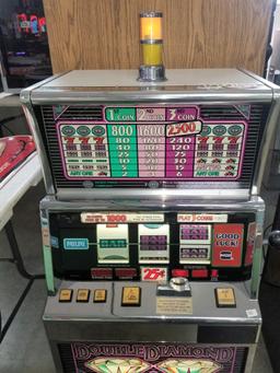 "Double Diamond" Slot Machine