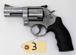 (R) Smith & Wesson 686-6 357 Mag Revolver