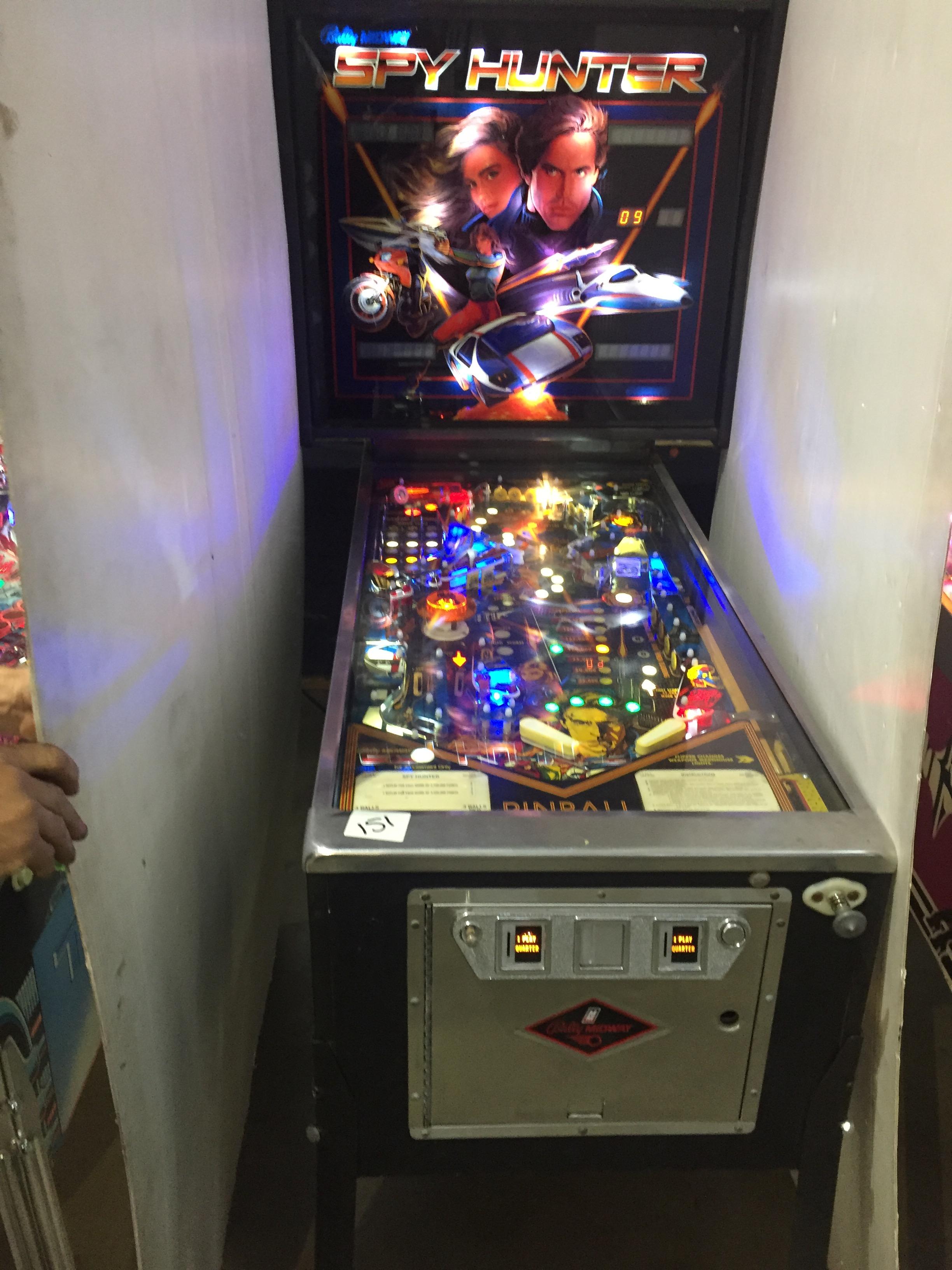 "Spy Hunter" Pinball machine