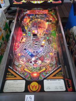 Hurricane Pinball Machine