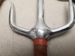 (2) Pairs of Novelty Sai Sword Sets
