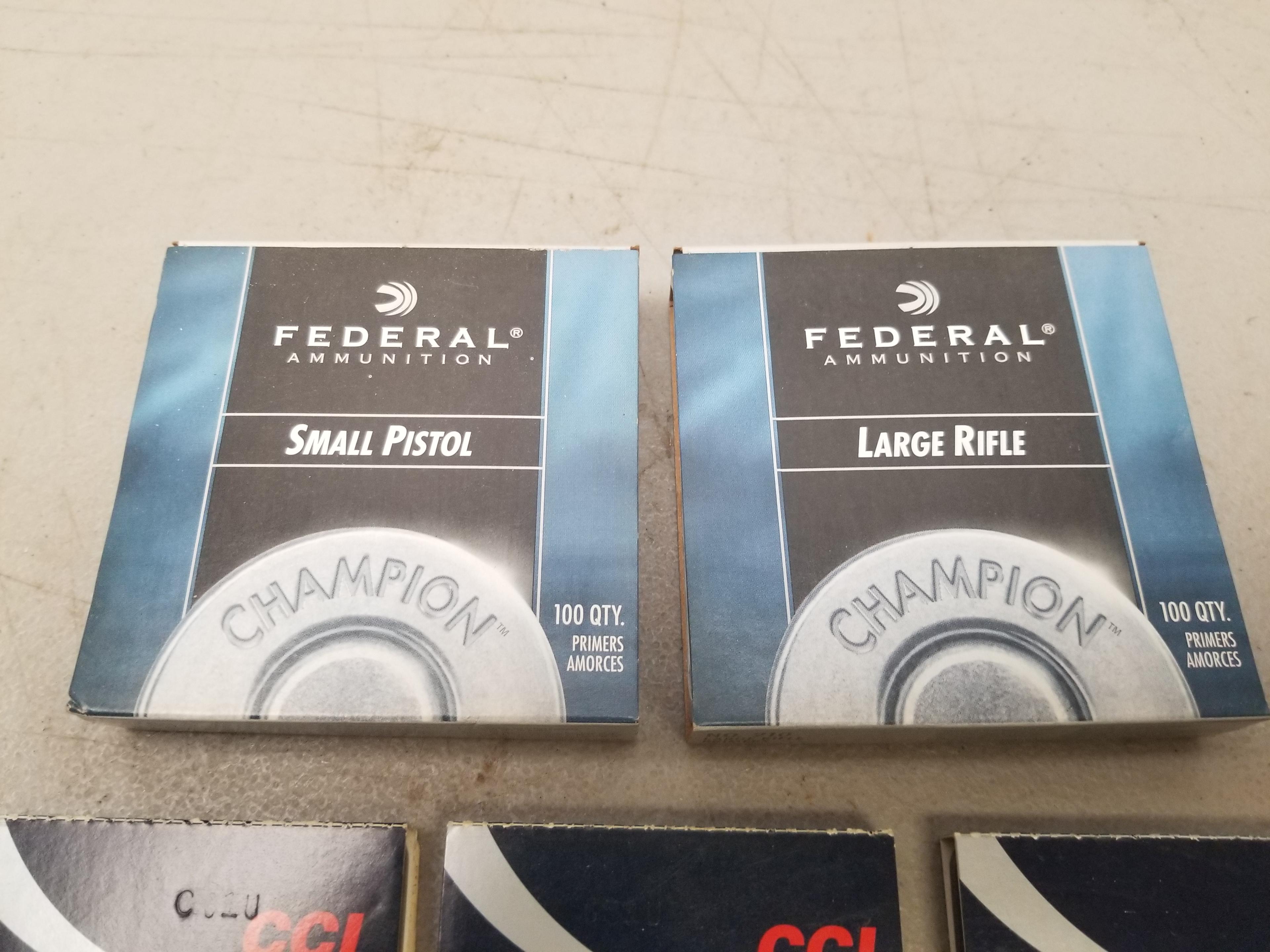 (800) Assorted Small/Large Pistol & Rifle Primers