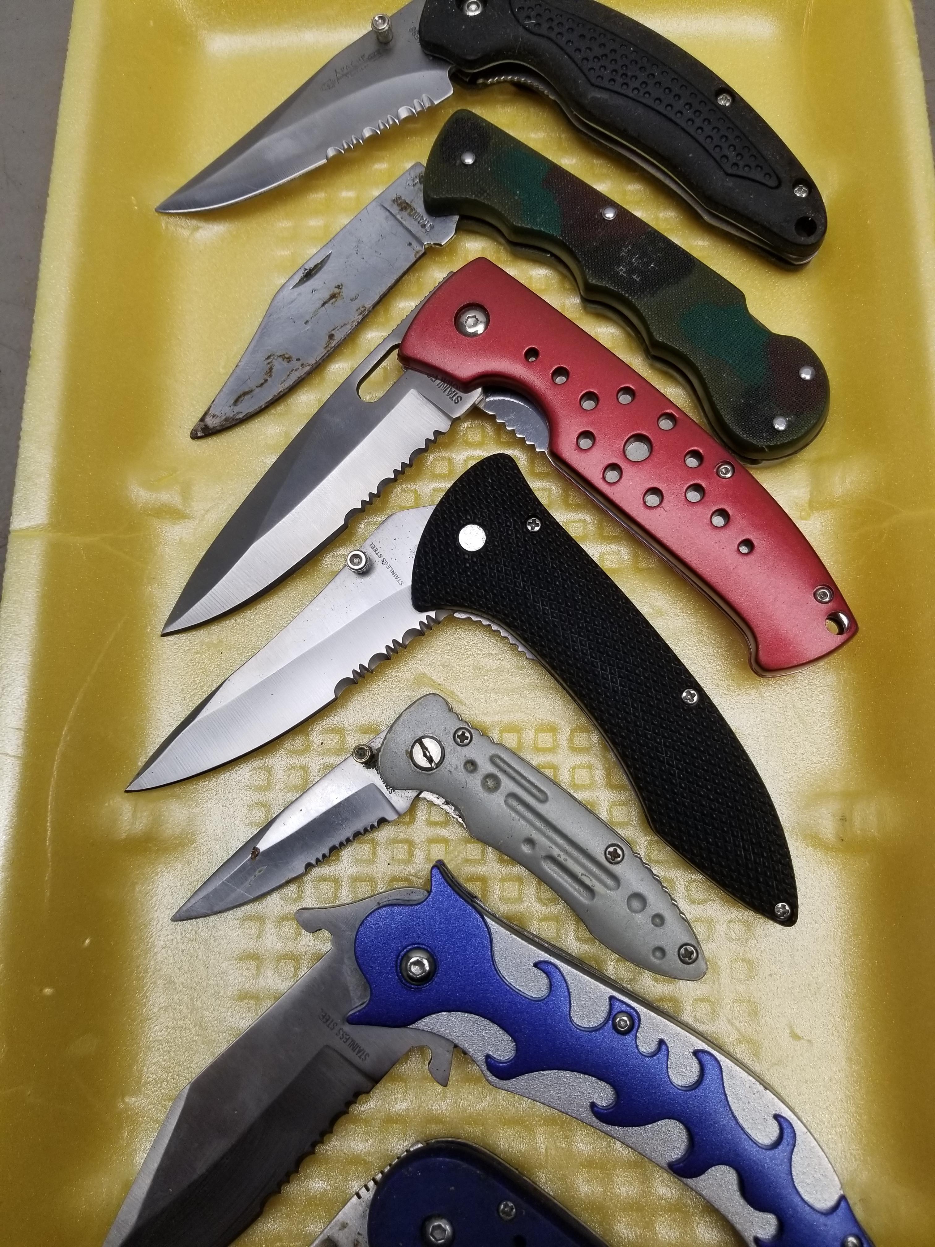 (7) Assorted Folding Knives