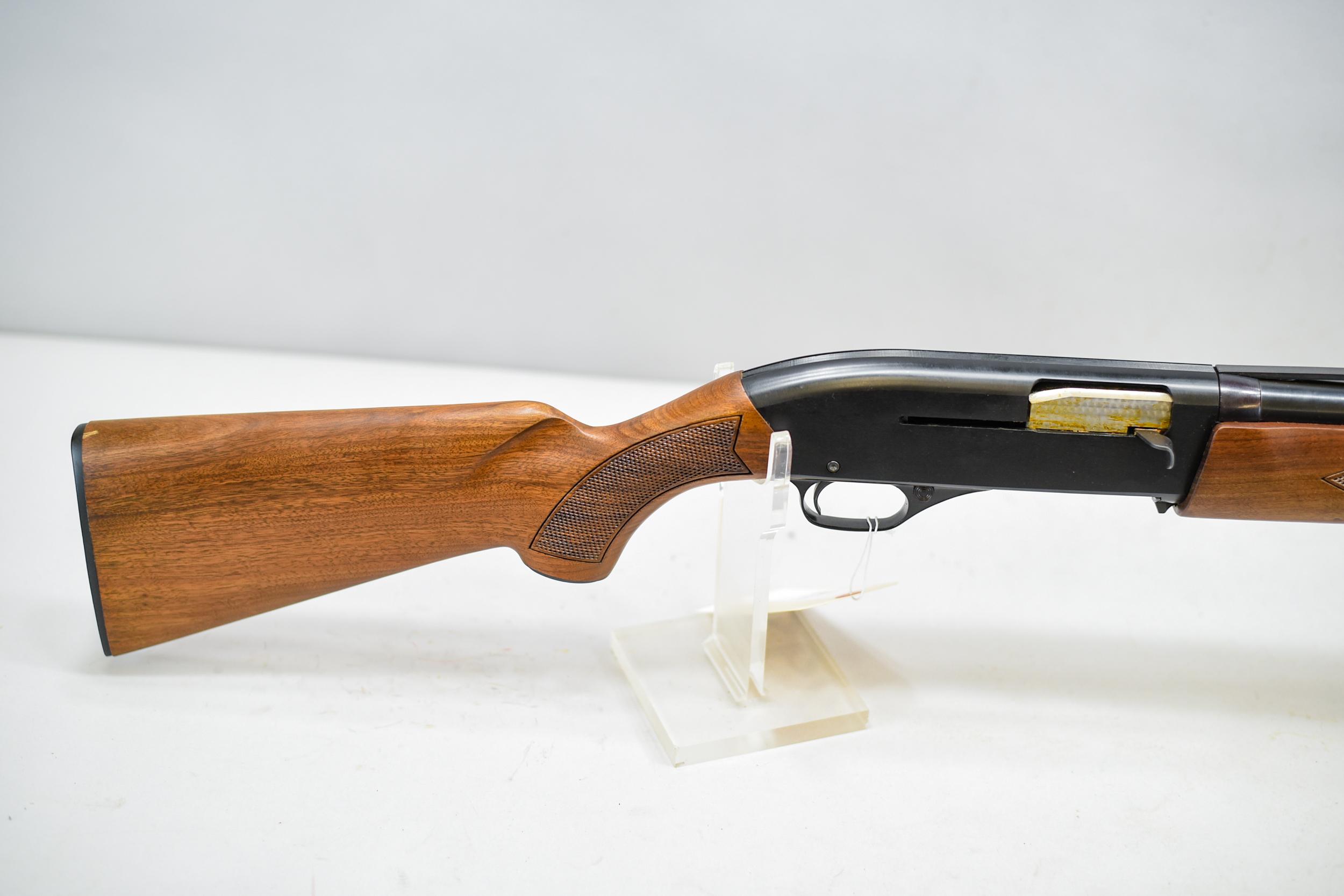 (R) Winchester Model 1400 MKII 12 Gauge Shotgun