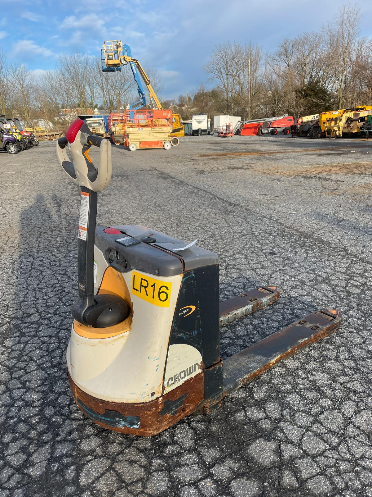 Crown WP3035-45 Electric Walk Behind Pallet Jack