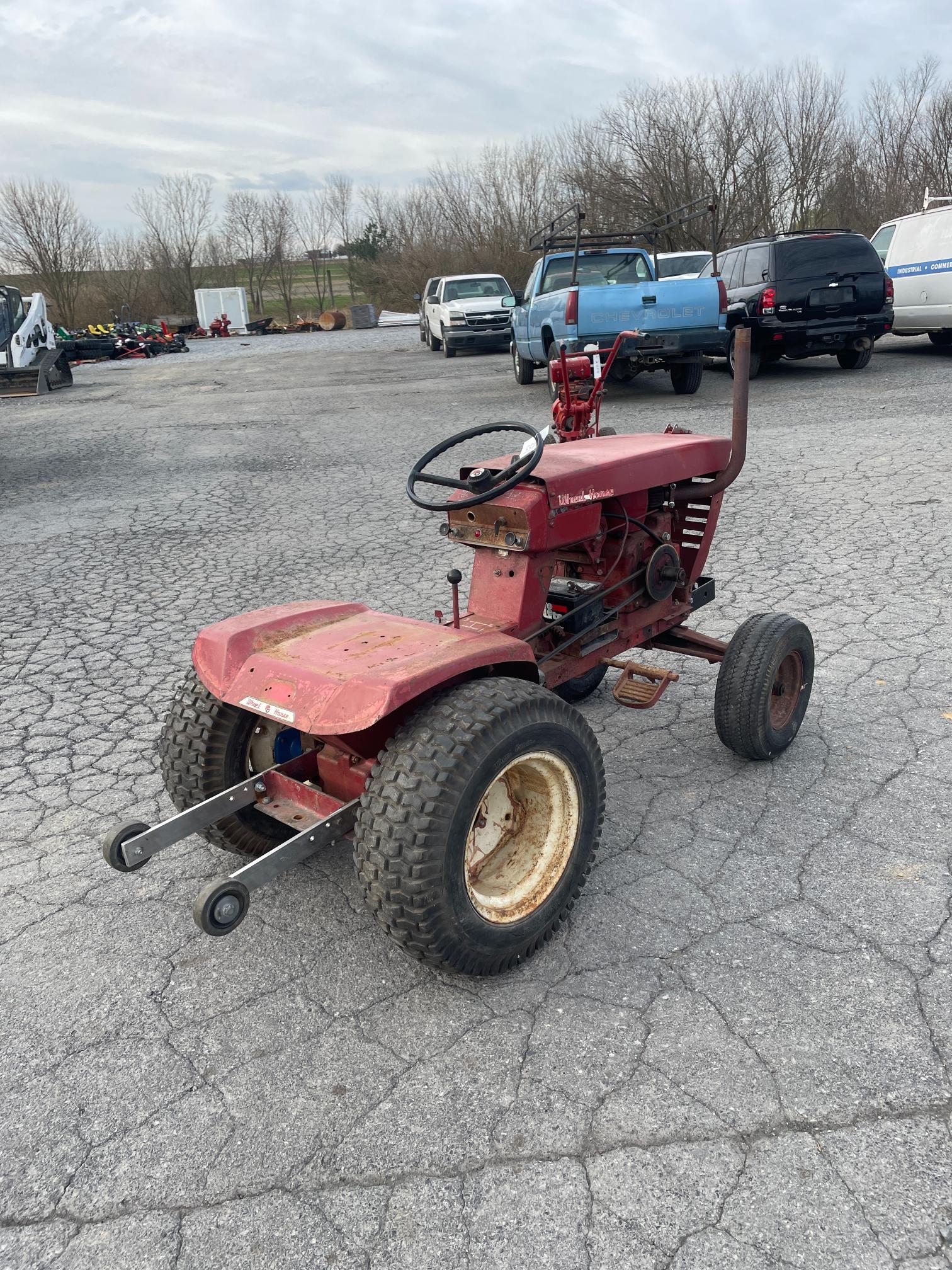 Wheel Horse Gas Tractor