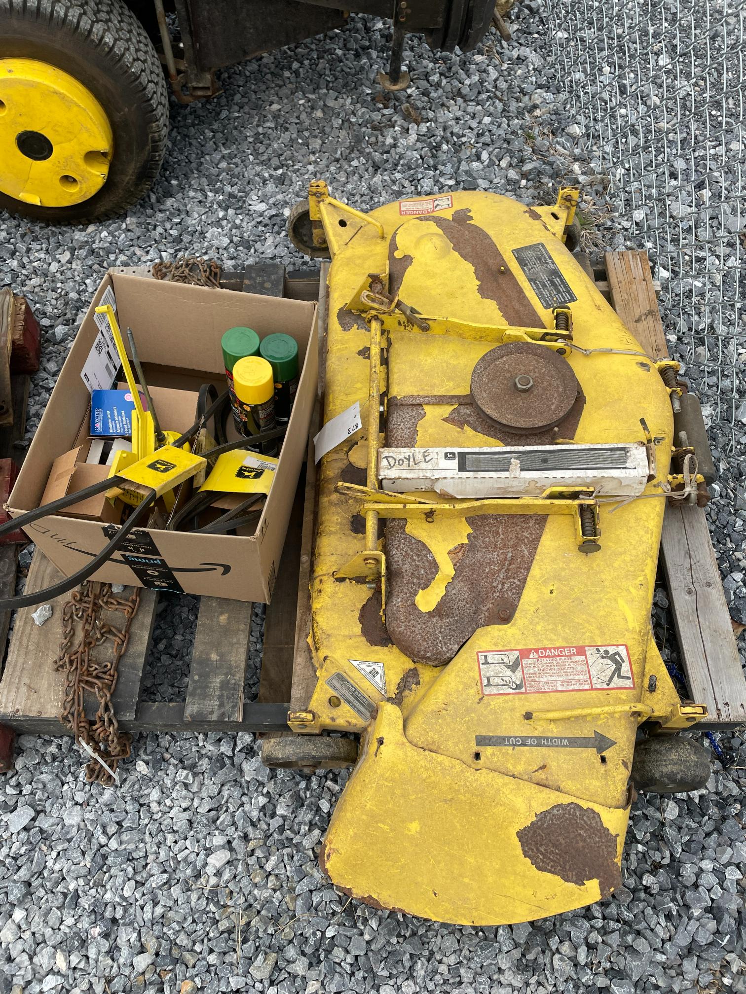 John Deere 322 Hydrostatic Lawn Tractor