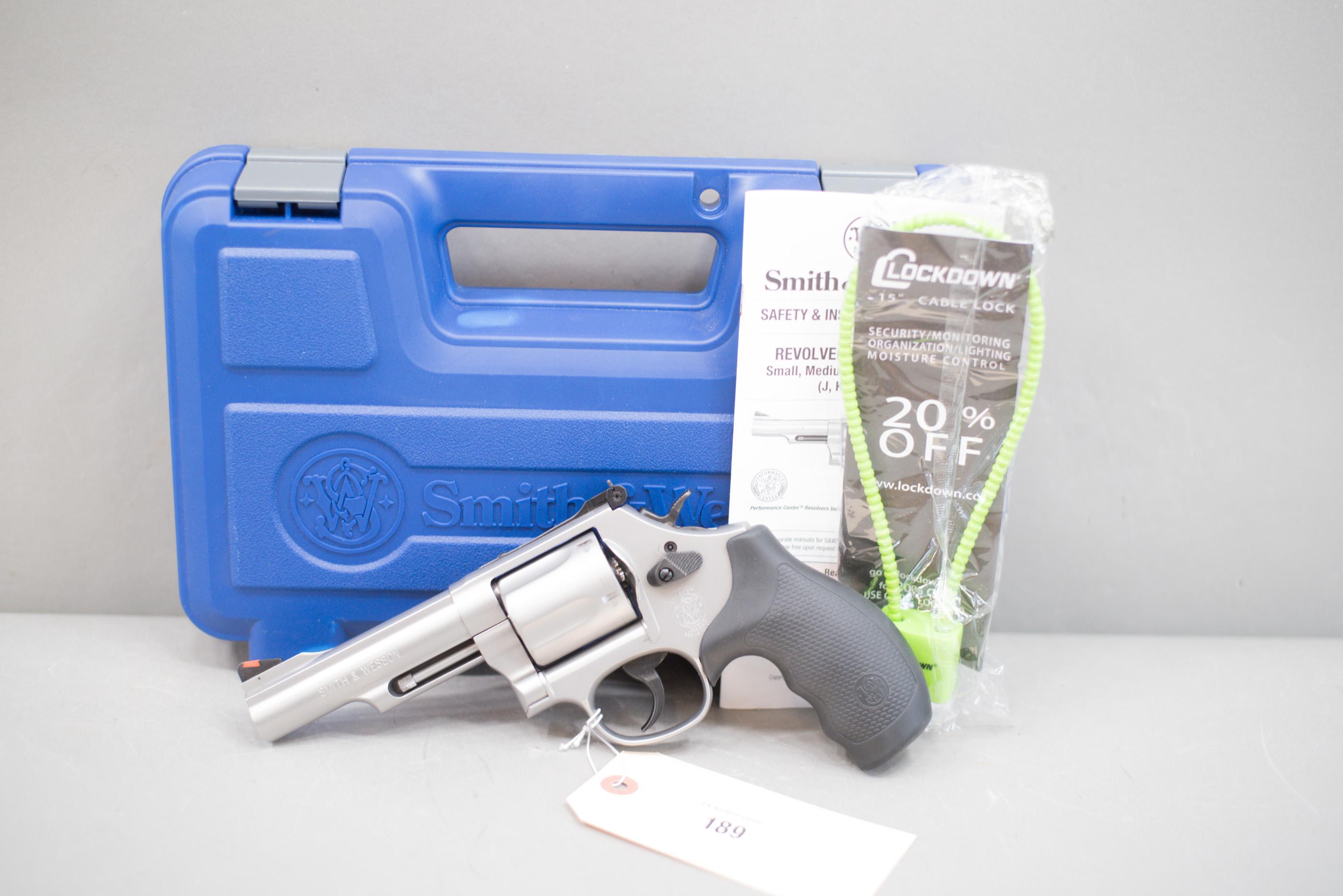 (R) Smith & Wesson Model 69 Combat Magnum .44Mag