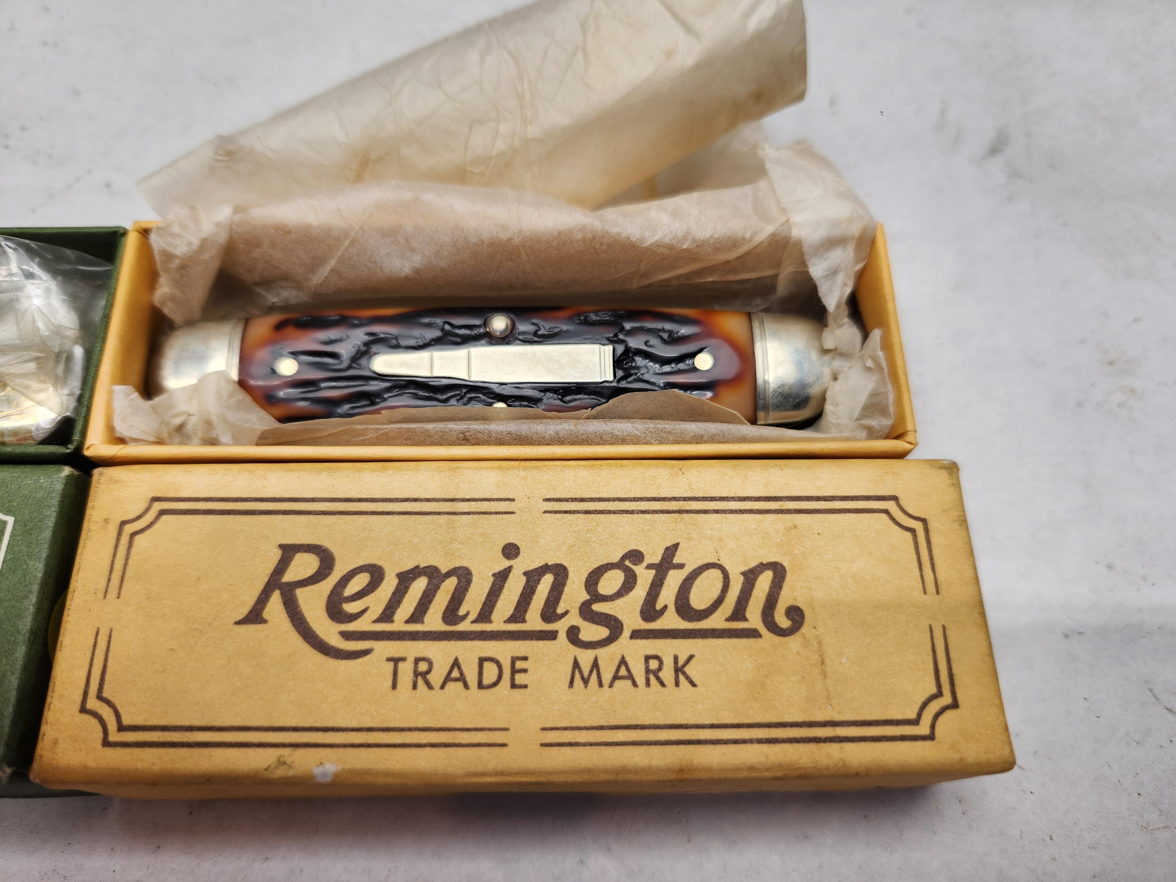 (2Pcs.) NOS REMINGTON FOLDING KNIVES