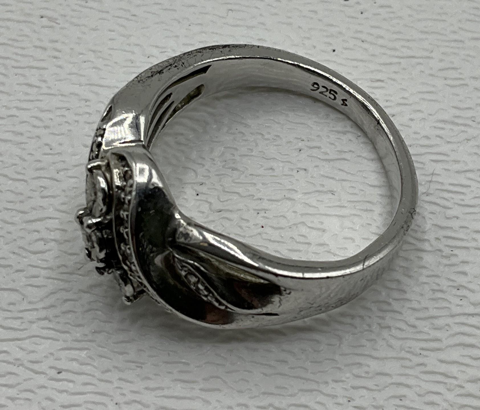 4.1g 925 Sterling Ring Size 6.5