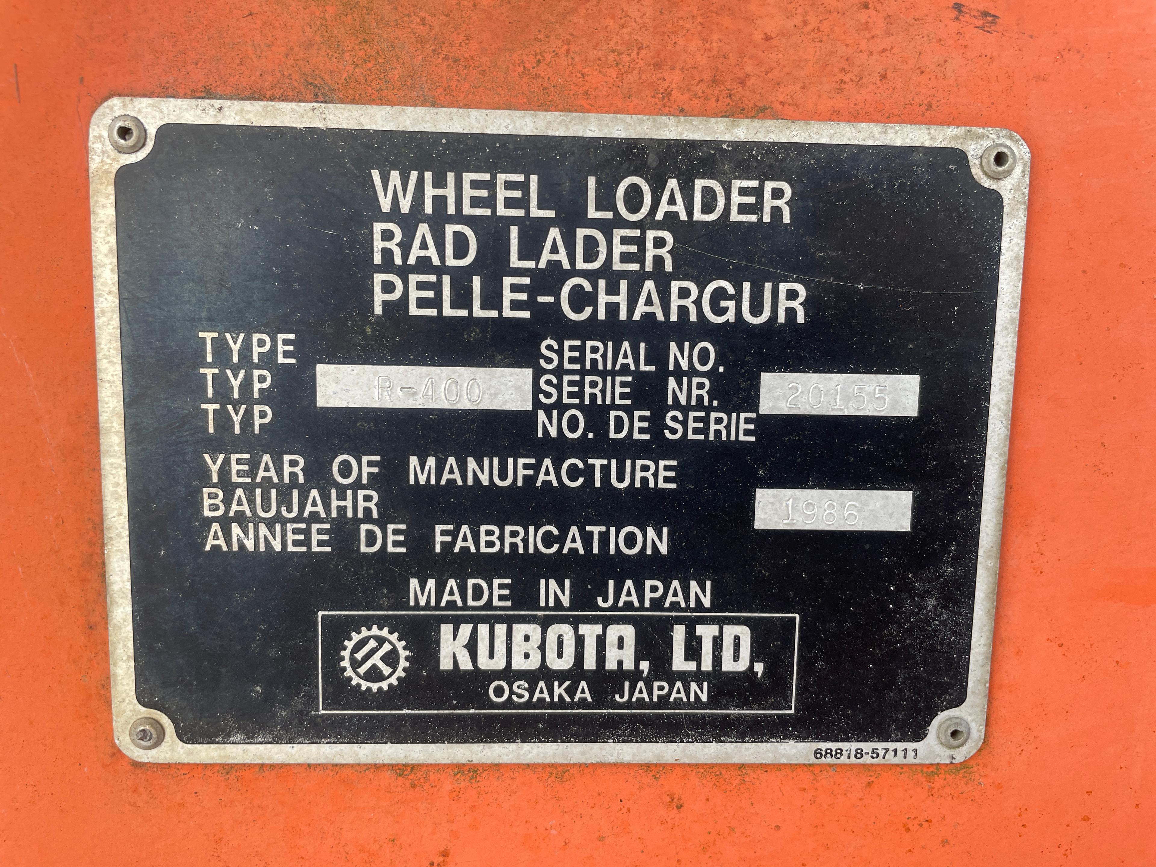 1986 Kubota R400 Articulating Wheel