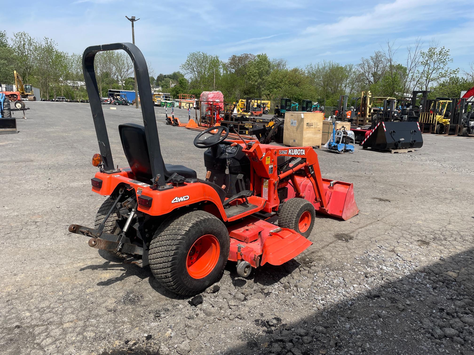 Kubota BX1800D 4X4 Hydrostatic Tractor W/Loader