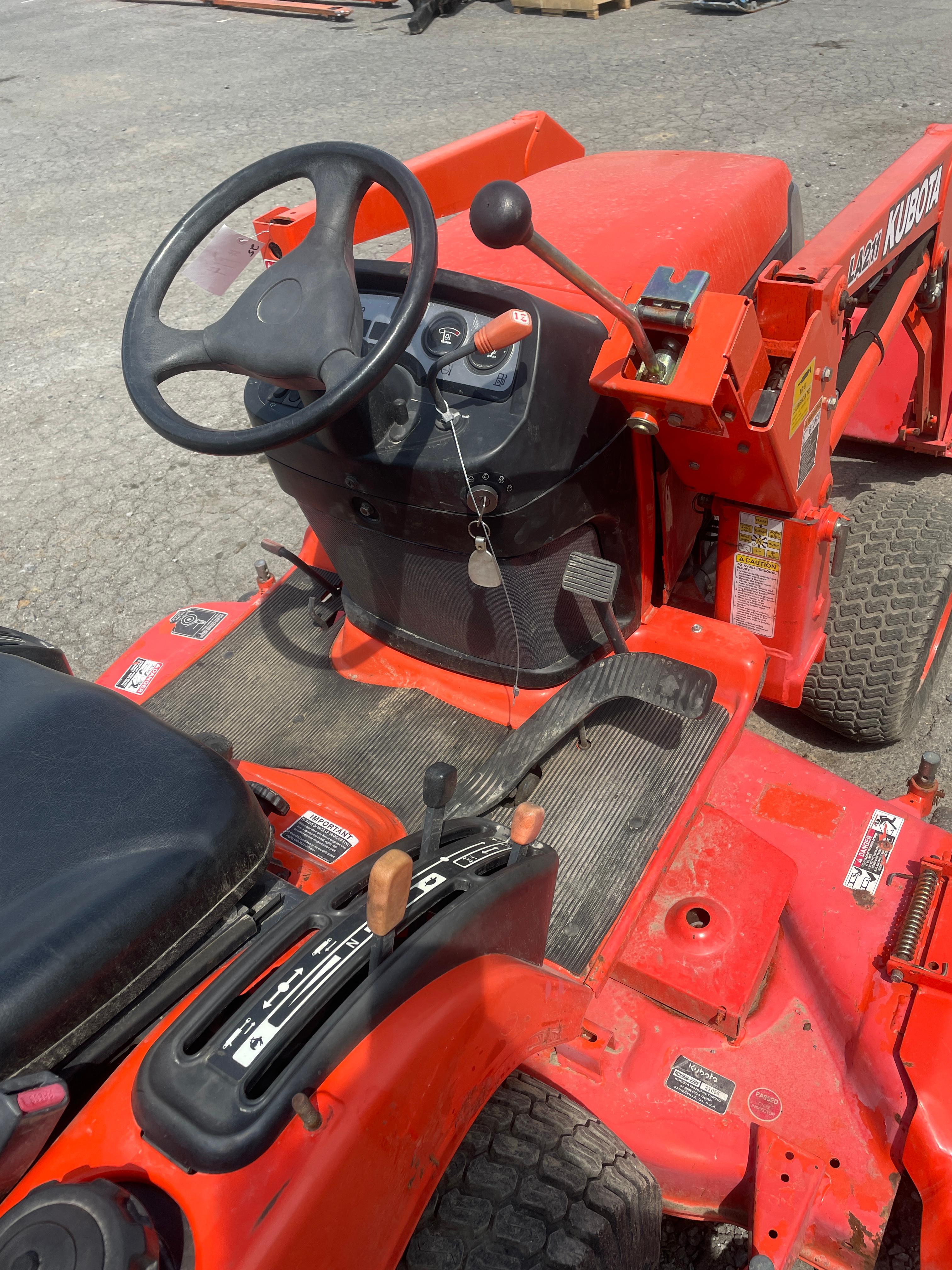 Kubota BX1800D 4X4 Hydrostatic Tractor W/Loader