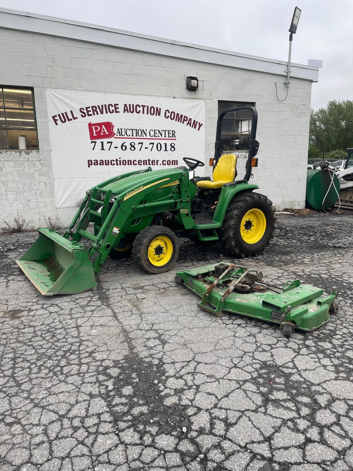 John Deere 3720 4X4 Hydrostatic Tractor W/Loader