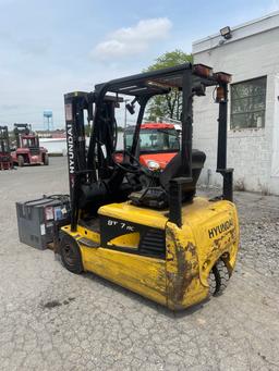 Hyundai 3,000 IB Electric Forklift