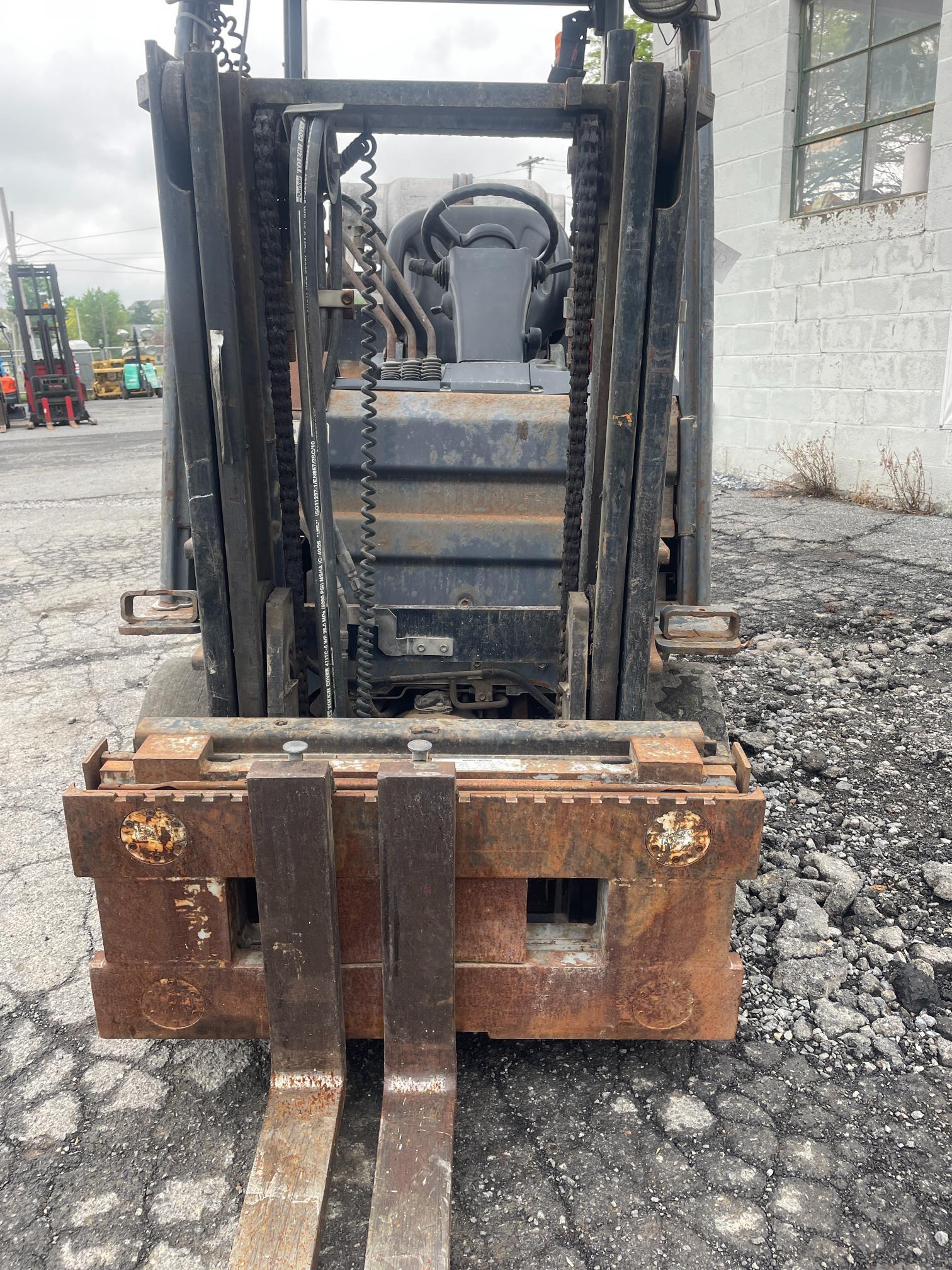 Toyota 5,000 IB LP Forklift