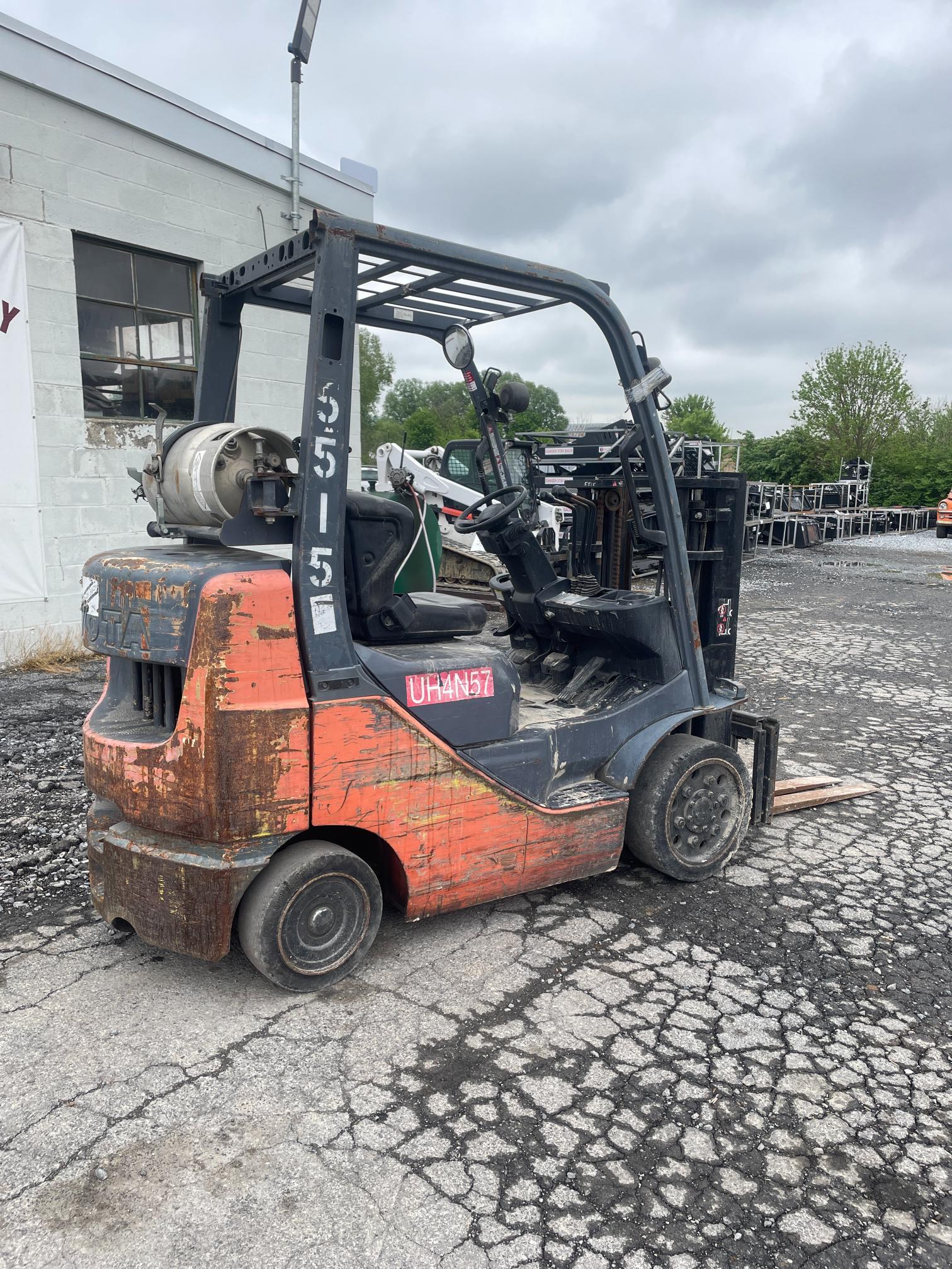 Toyota 5,000 IB LP Forklift