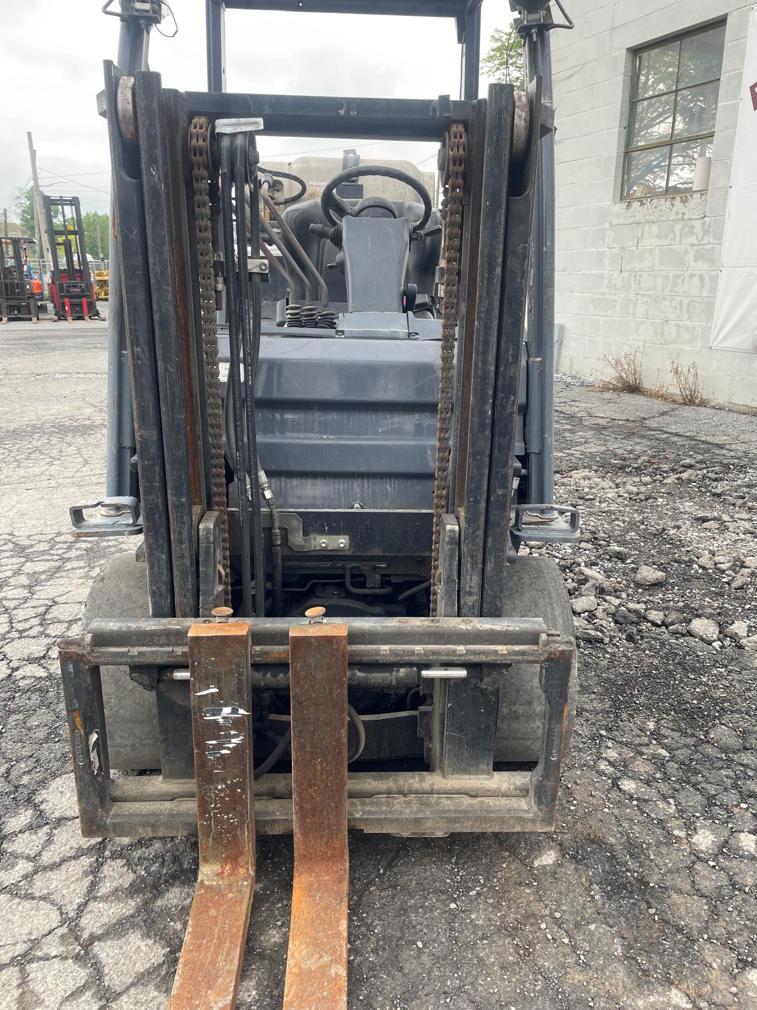 Toyota 5,000 IB LP Forklift