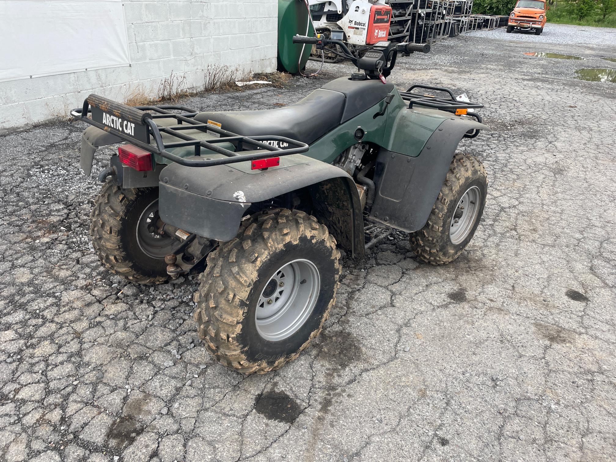 Arctic Cat 400 4X4 4 Wheeler