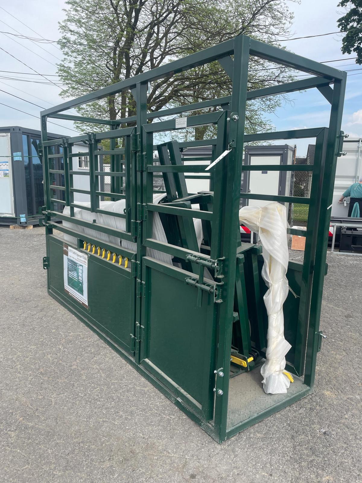 New Steelman 11FT Cattle Squeeze Chute