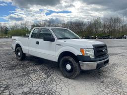 2014 Ford F-150 XL 4X4 Pick Up Truck