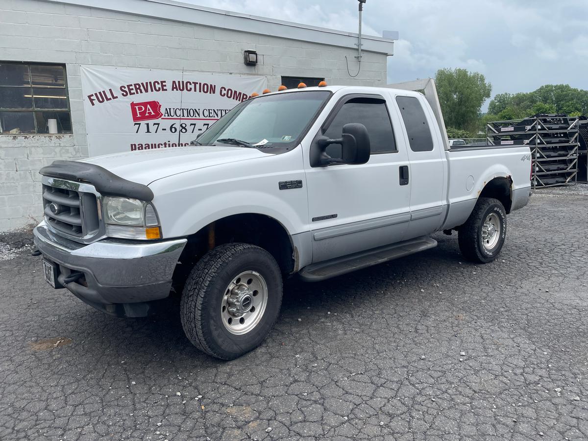 2002 Ford F-250 XLT Super Duty 4x4 Pickup Truck