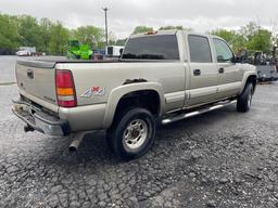 2002 Chevy 2500 HD 4X4 Truck