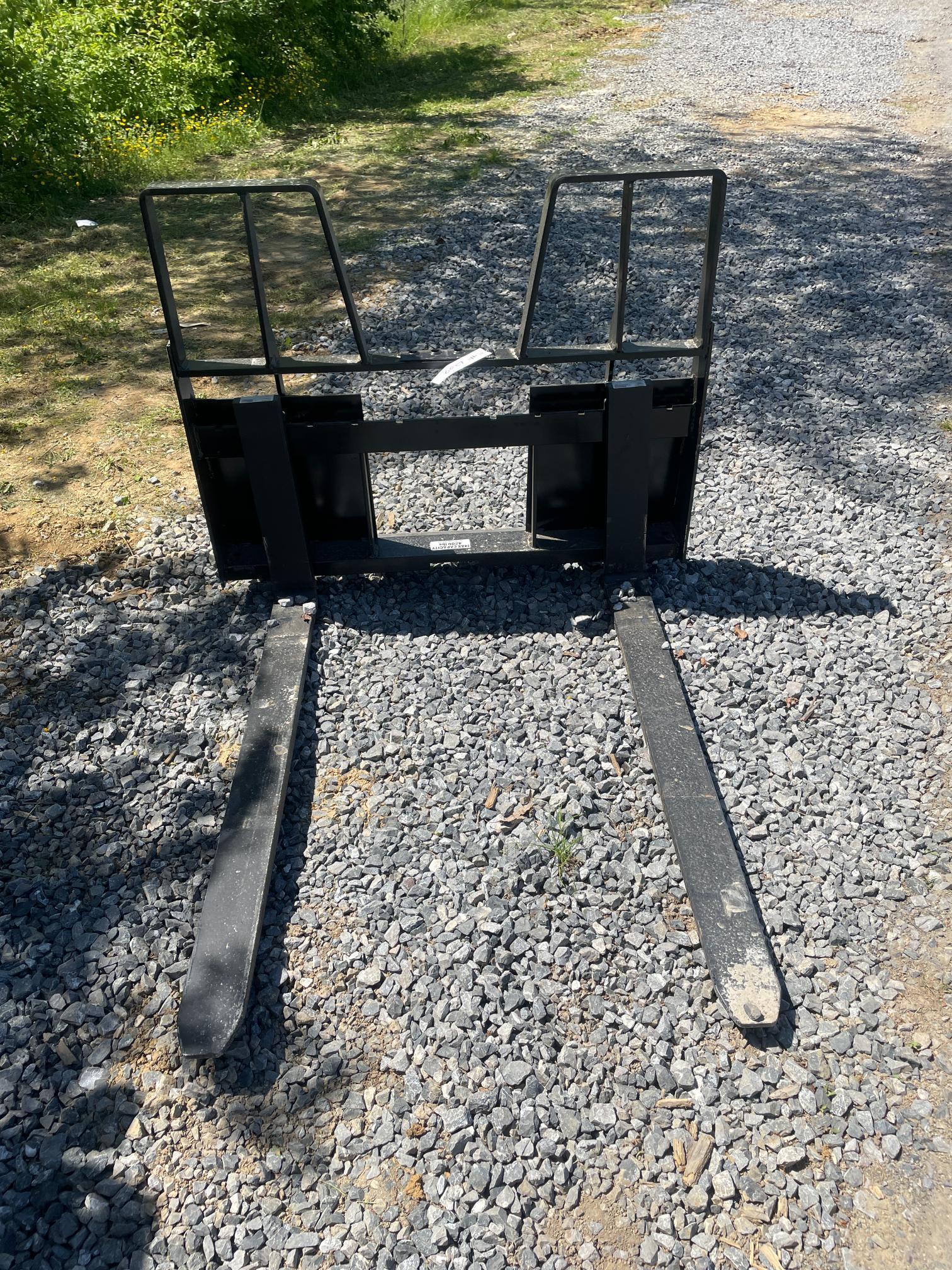 New Kivel Quick Attach Step Thru Pallet Forks