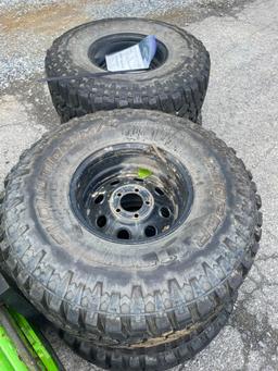 Set Of (4) Cooper 35x12.50R15 Tires With Wheels