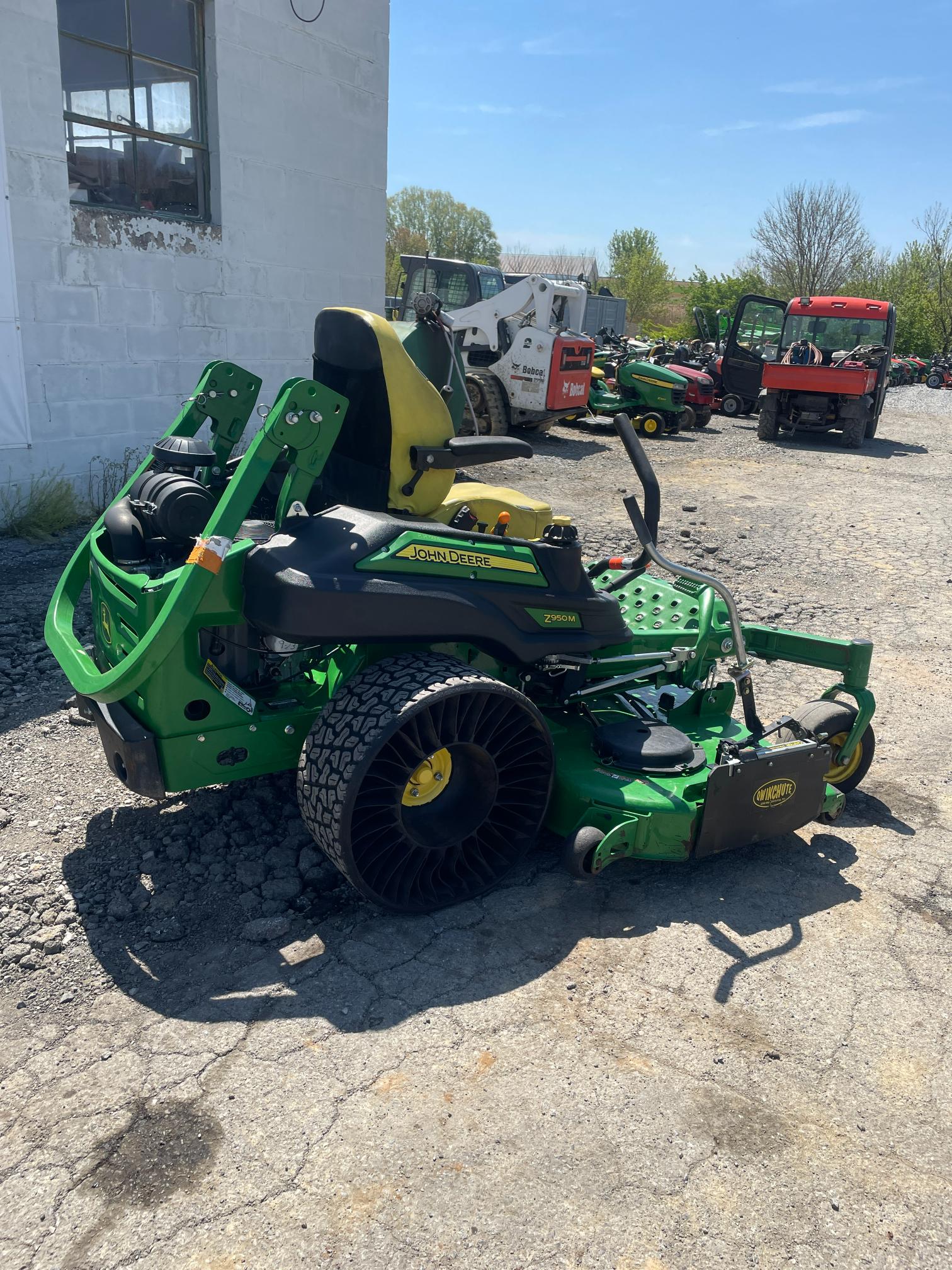 John Deere Z950M 72" Zero Turn Riding Mower