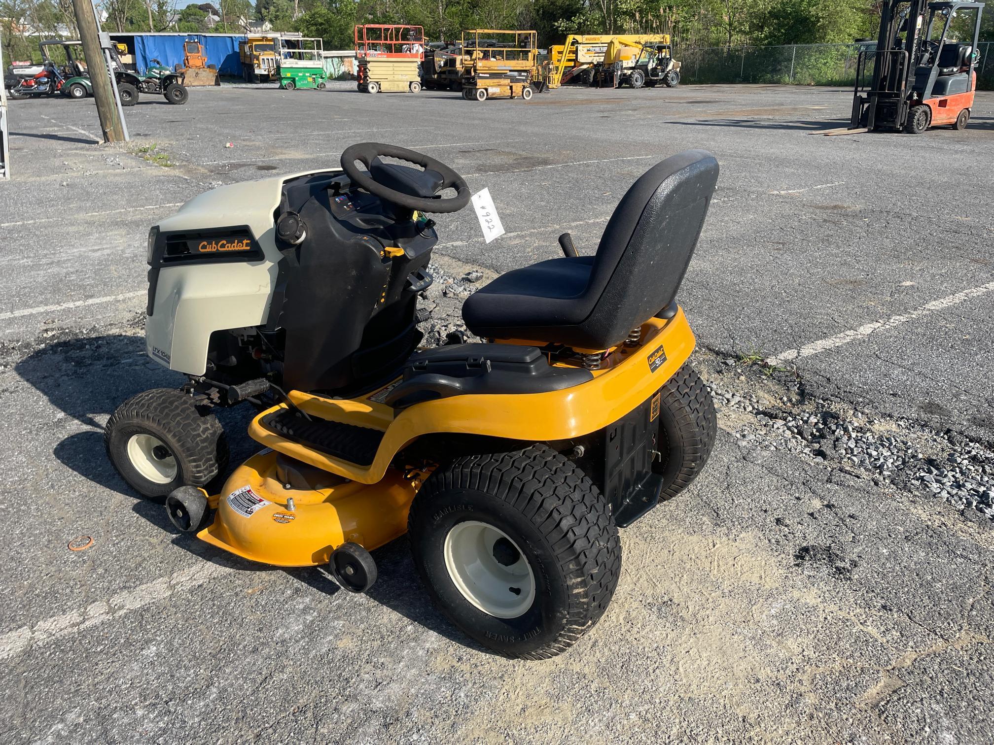 Cub Cadet LTX1042 42" Hydrostatic Riding Mower