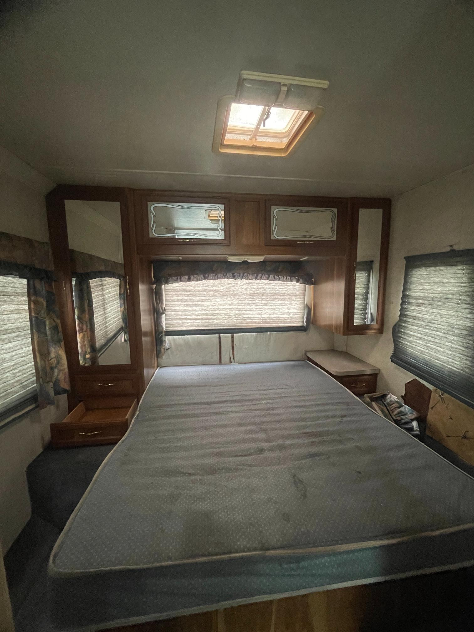 1998 Ford E-350 Dutchman Express RV