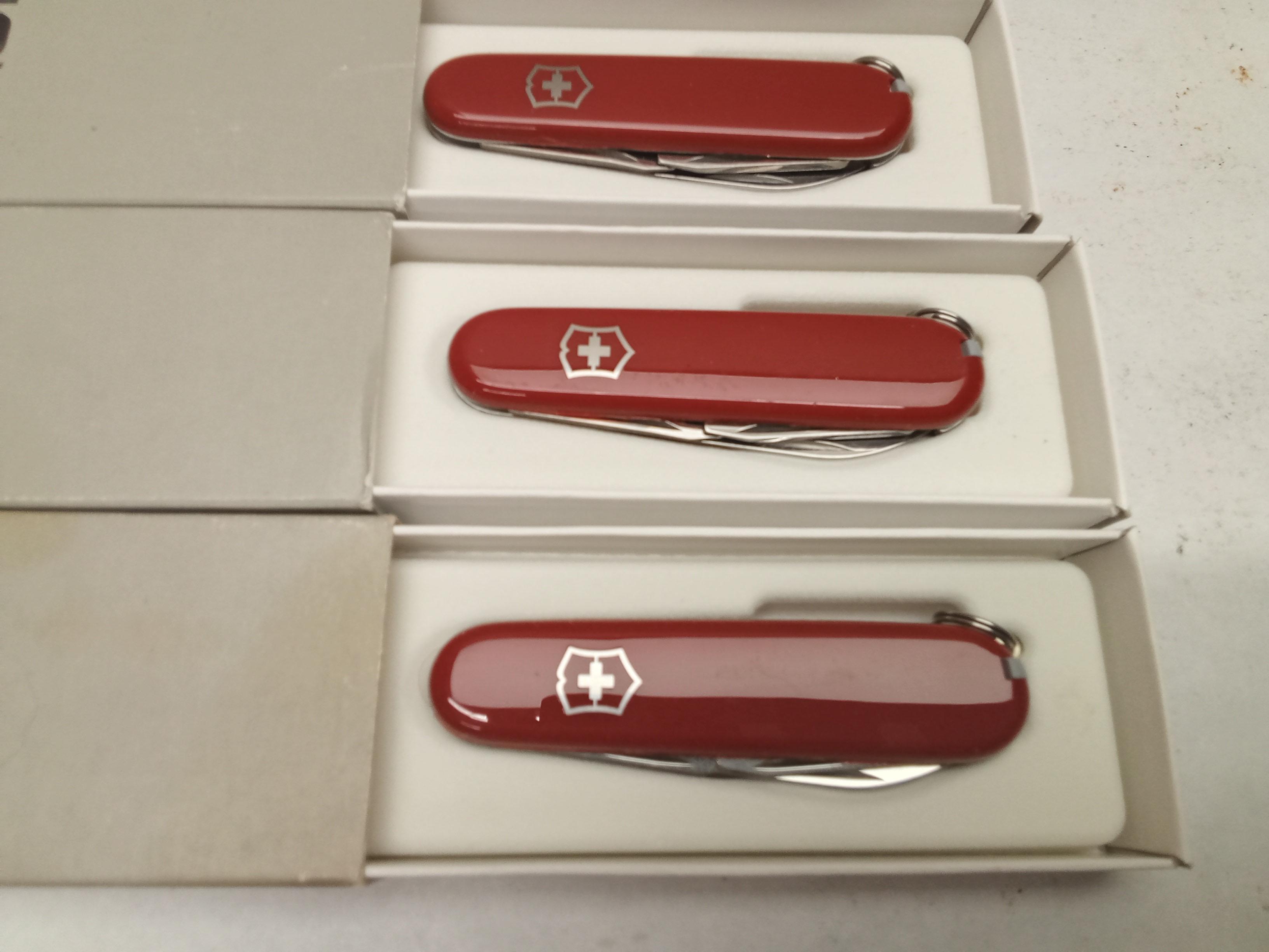 (4Pcs.) ASSORTED NOS VICTORINOX SWISS ARMY KNIVES
