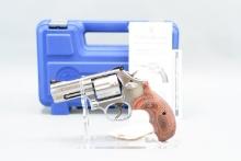 (R) Smith & Wesson M686-6 Plus Deluxe .357 Magnum
